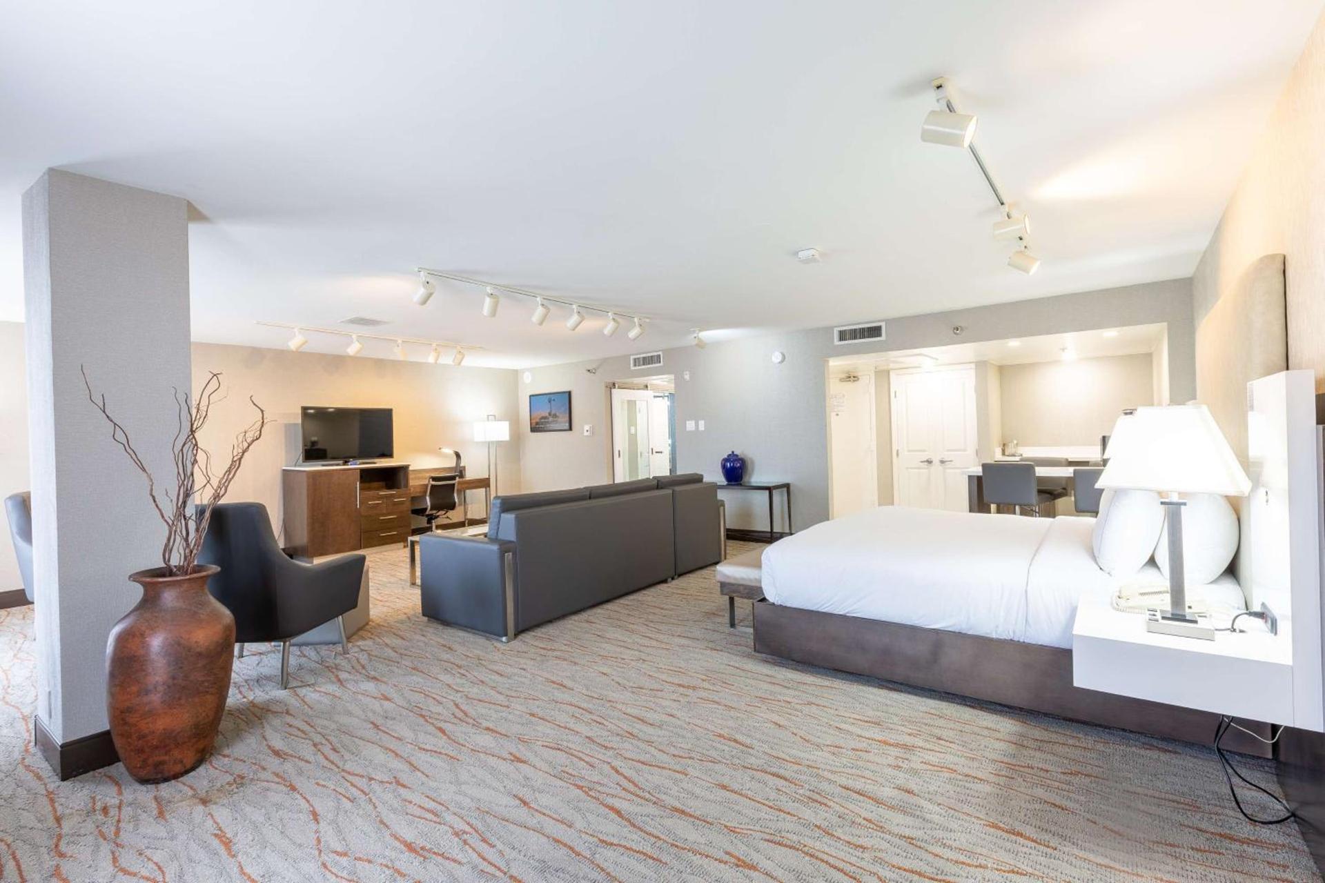 DoubleTree by Hilton Dallas/Richardson photo 27