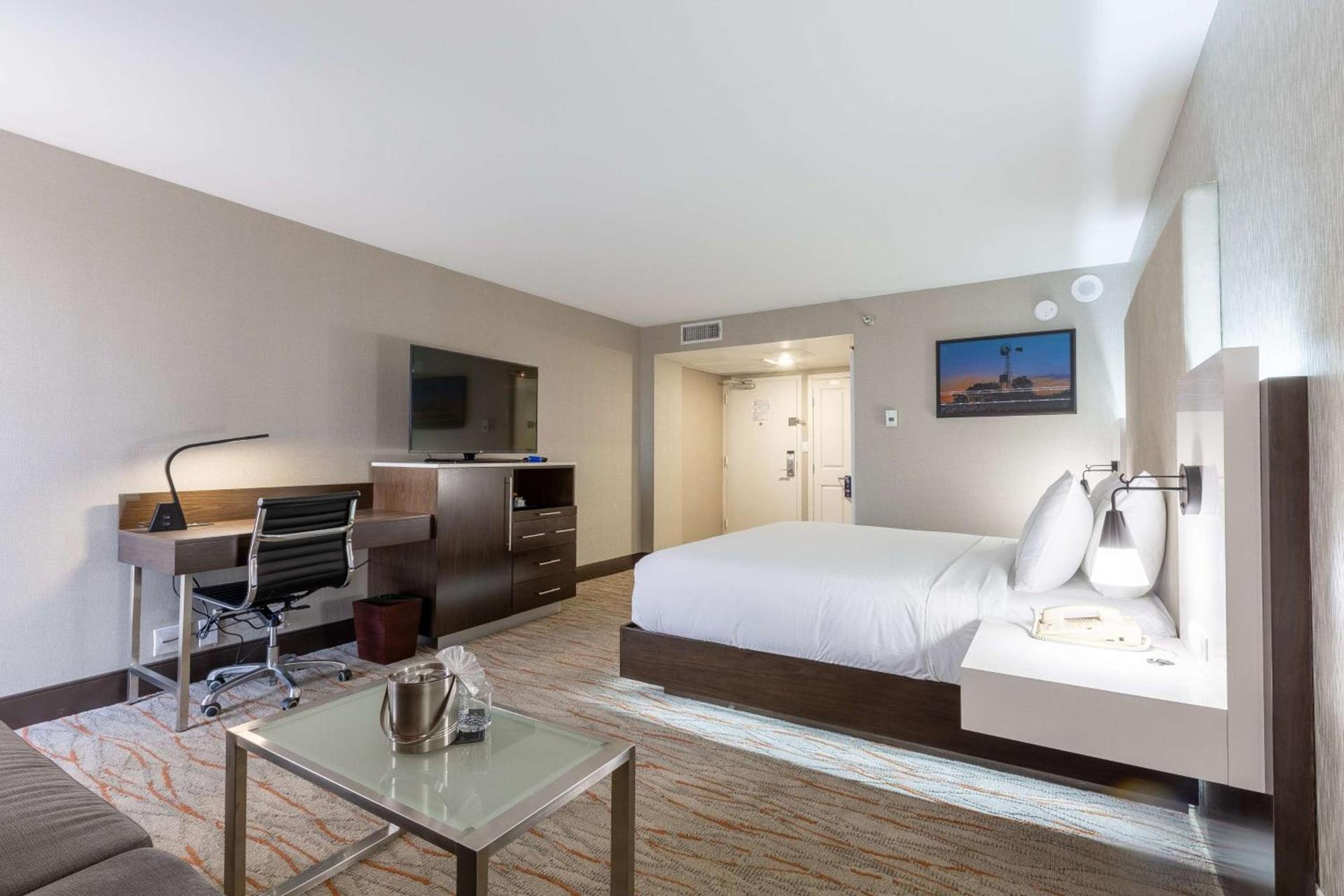 DoubleTree by Hilton Dallas/Richardson photo 30