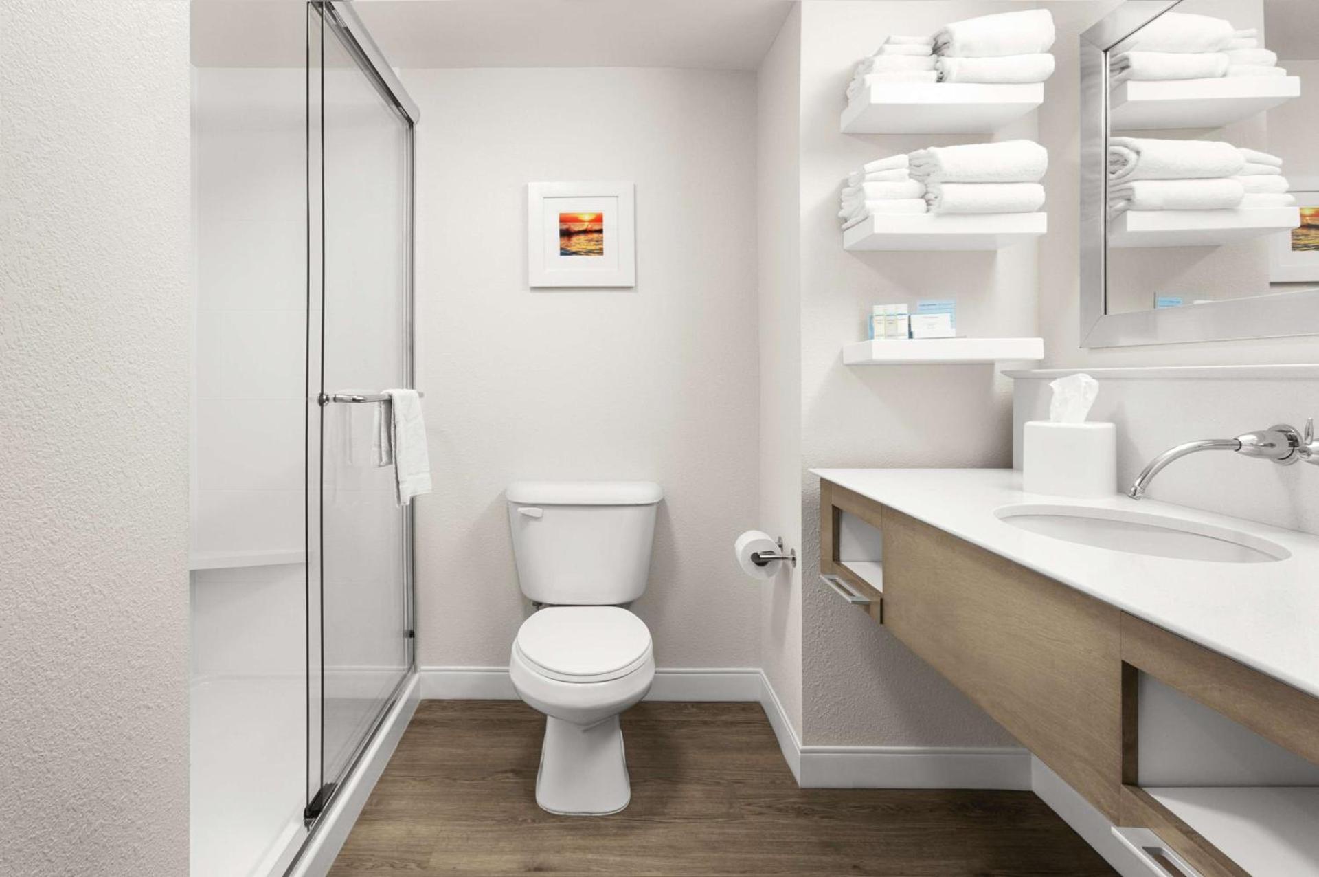 Hampton Inn Georgetown-Marina photo 10