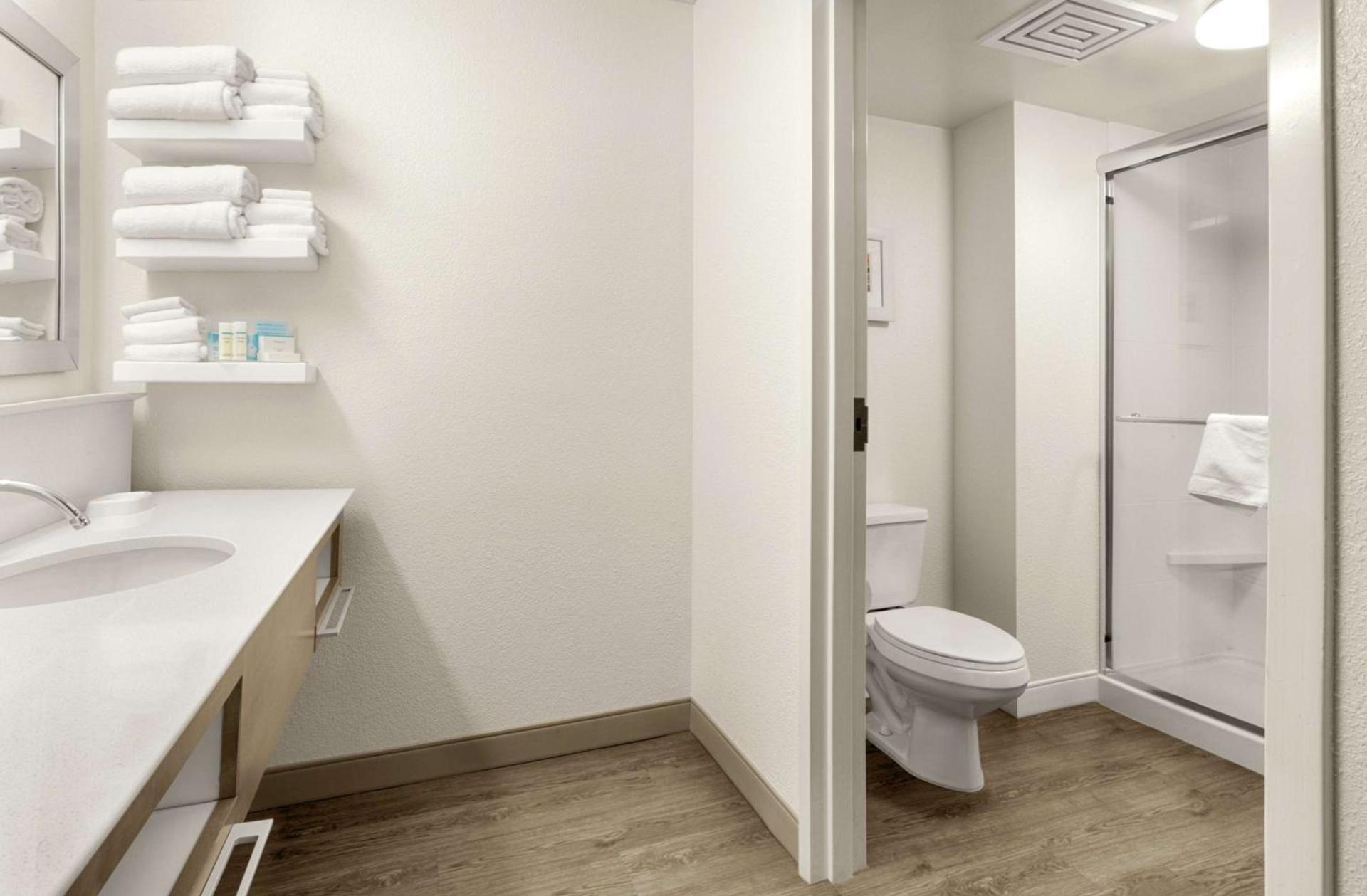 Hampton Inn Georgetown-Marina photo 25