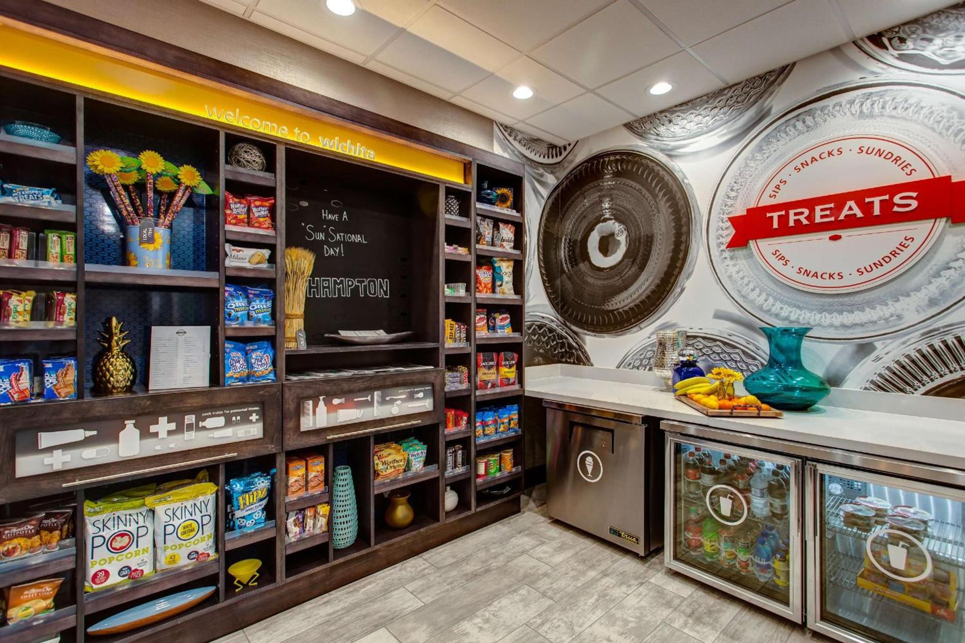 Hampton Inn & Suites-Wichita/Airport, KS photo 9