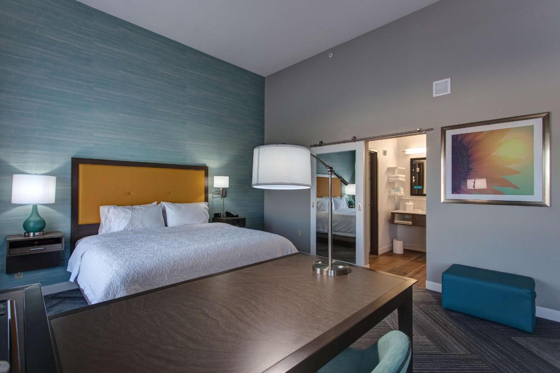 Hampton Inn & Suites-Wichita/Airport, KS photo 16