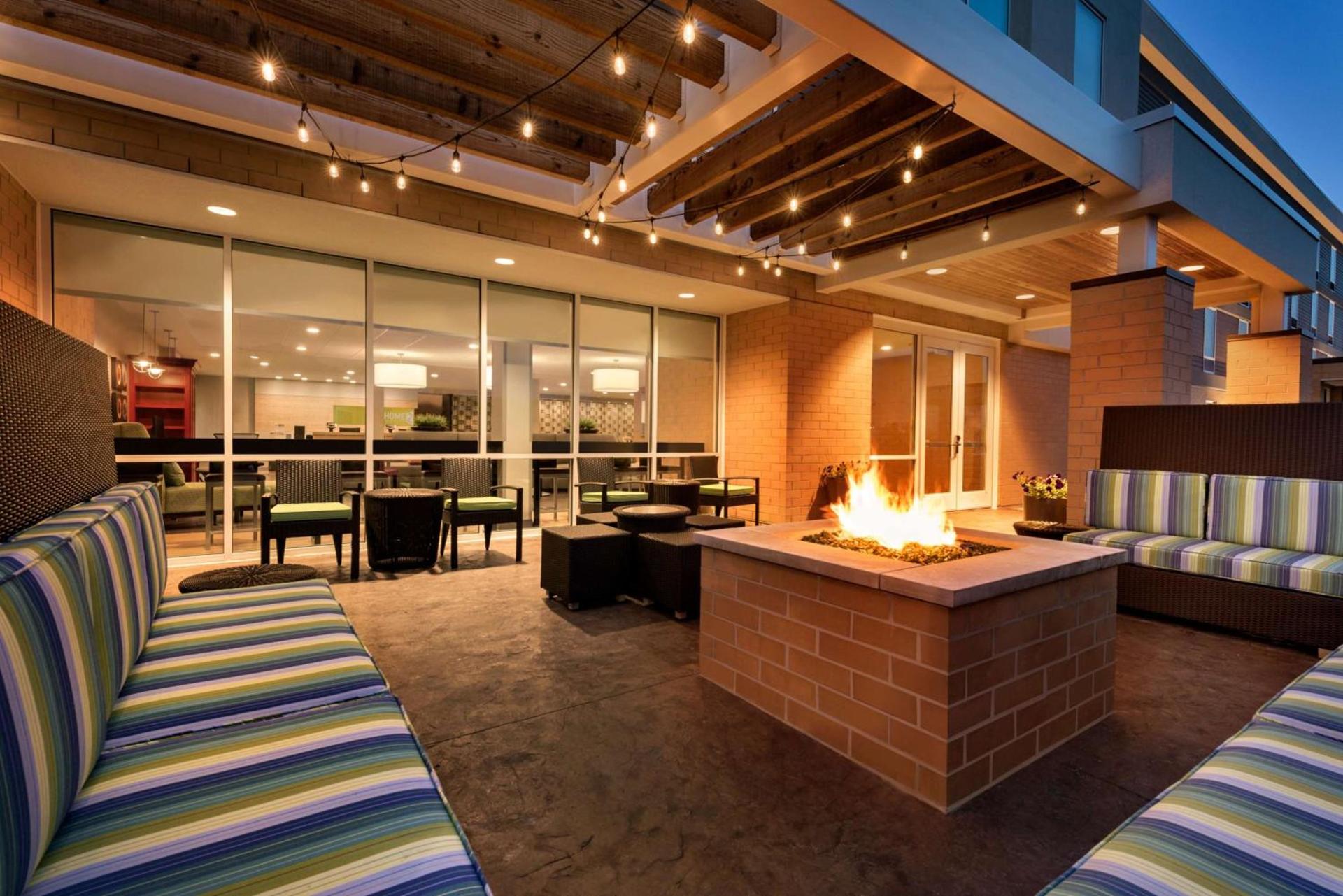 Home2 Suites By Hilton Menomonee Falls Milwaukee photo 4