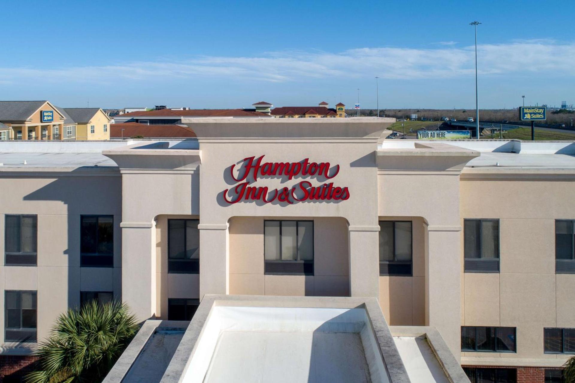Hampton Inn & Suites Port Arthur photo 2