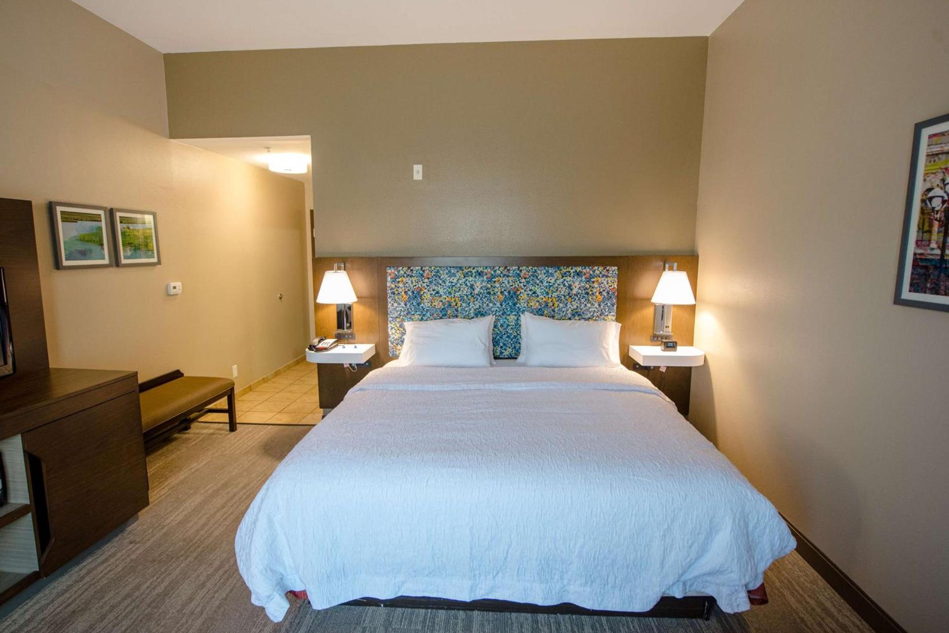 Hampton Inn & Suites Port Arthur photo 16