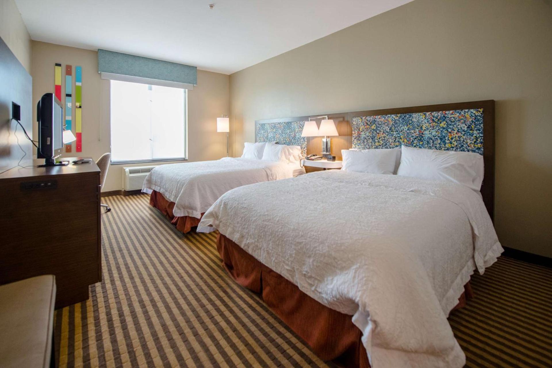 Hampton Inn & Suites Port Arthur photo 17