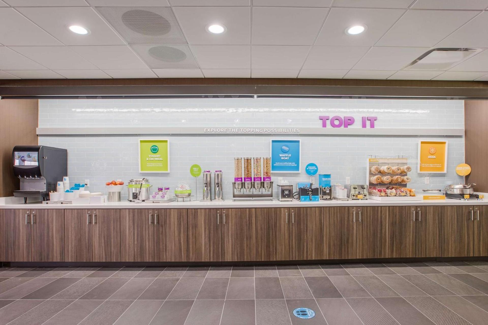 Tru By Hilton Saint Joseph photo 12