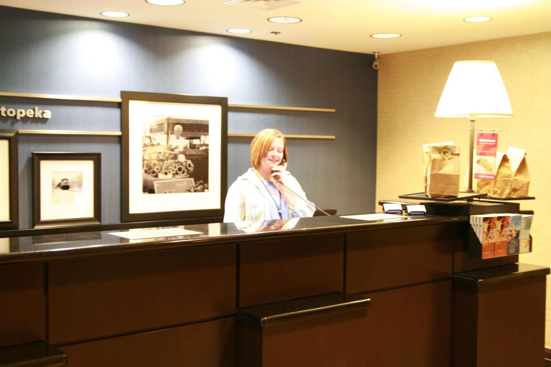 Hampton Inn Topeka photo 4