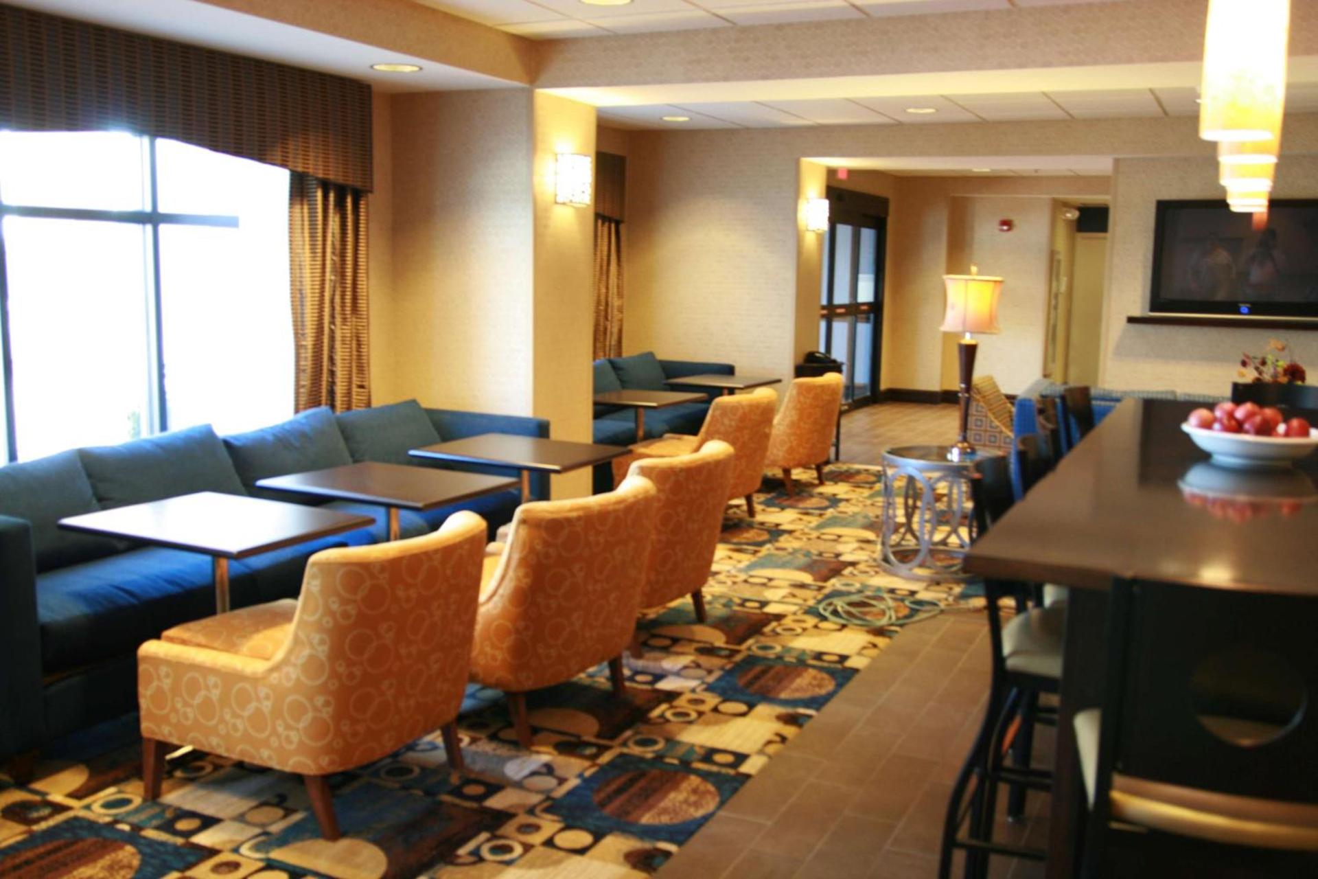 Hampton Inn Topeka photo 12