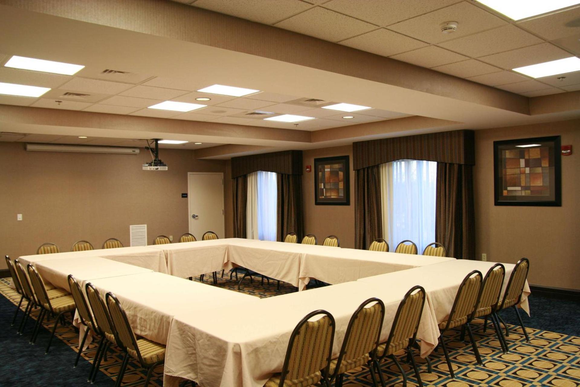 Hampton Inn Topeka photo 27