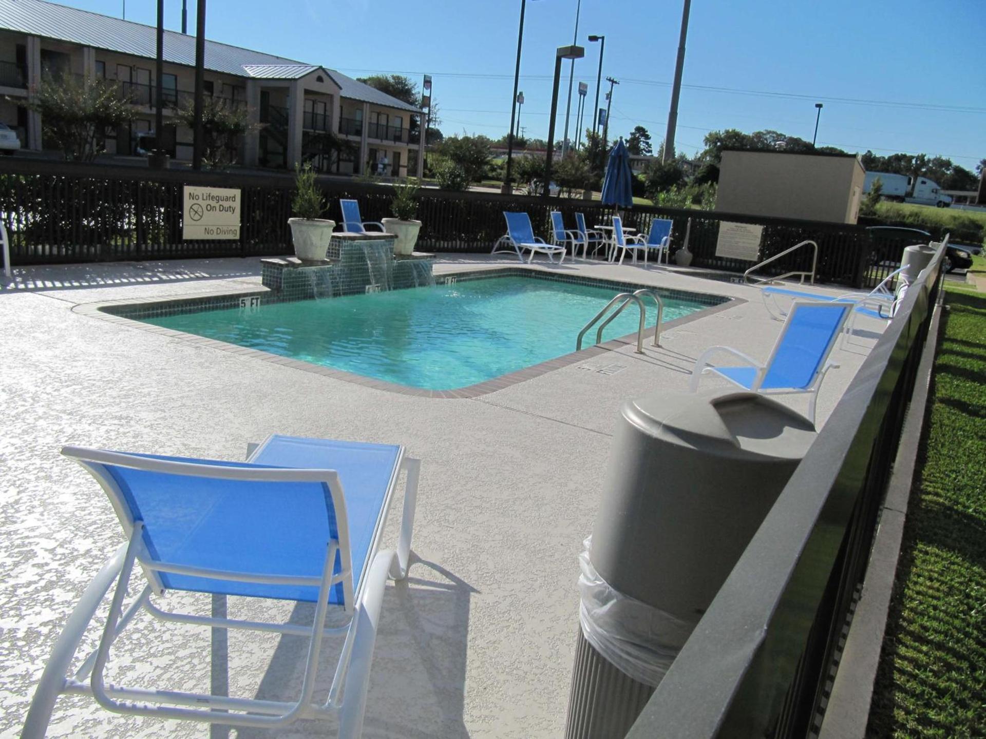 Hampton Inn Lindale/Tyler photo 11