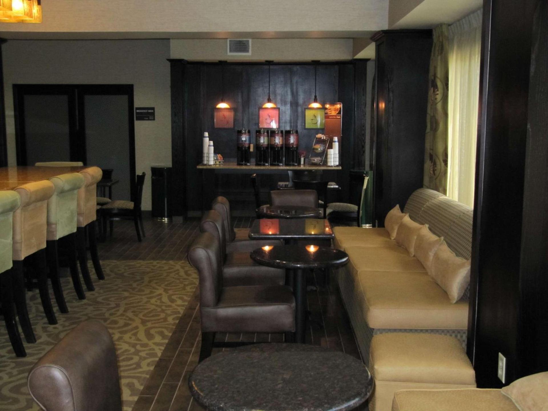 Hampton Inn Lindale/Tyler photo 14