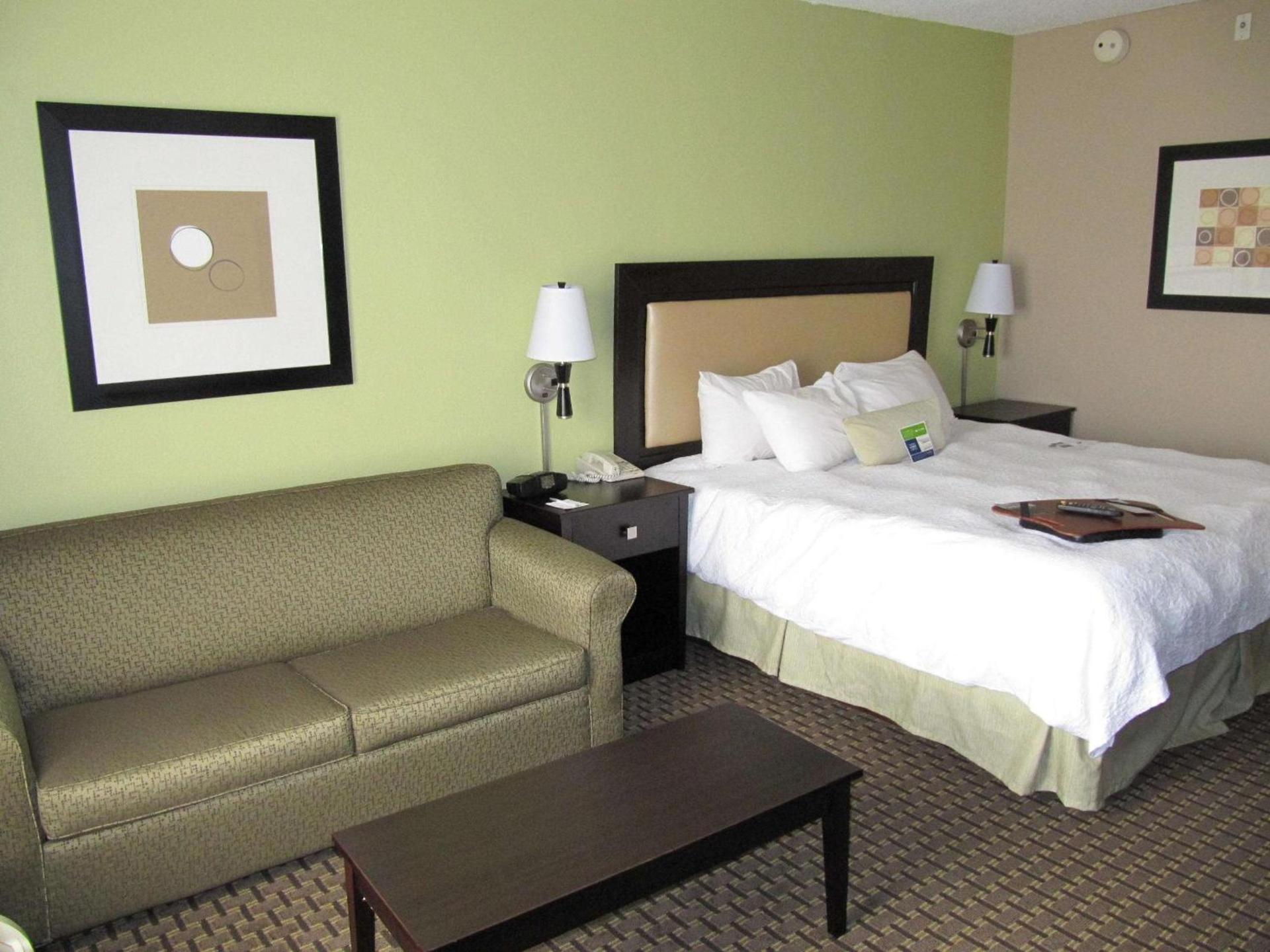 Hampton Inn Lindale/Tyler photo 34