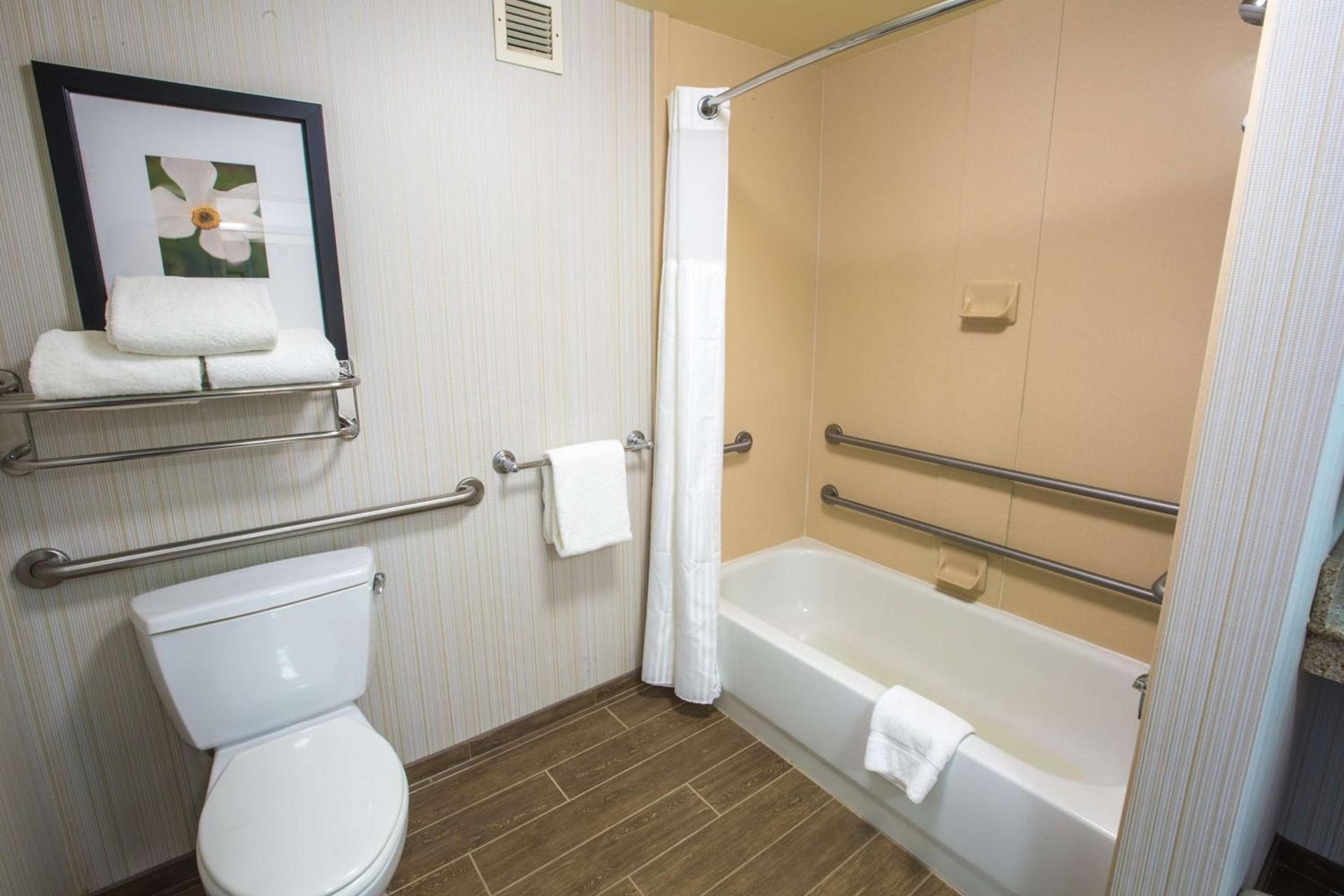 Hilton Garden Inn State College photo 28