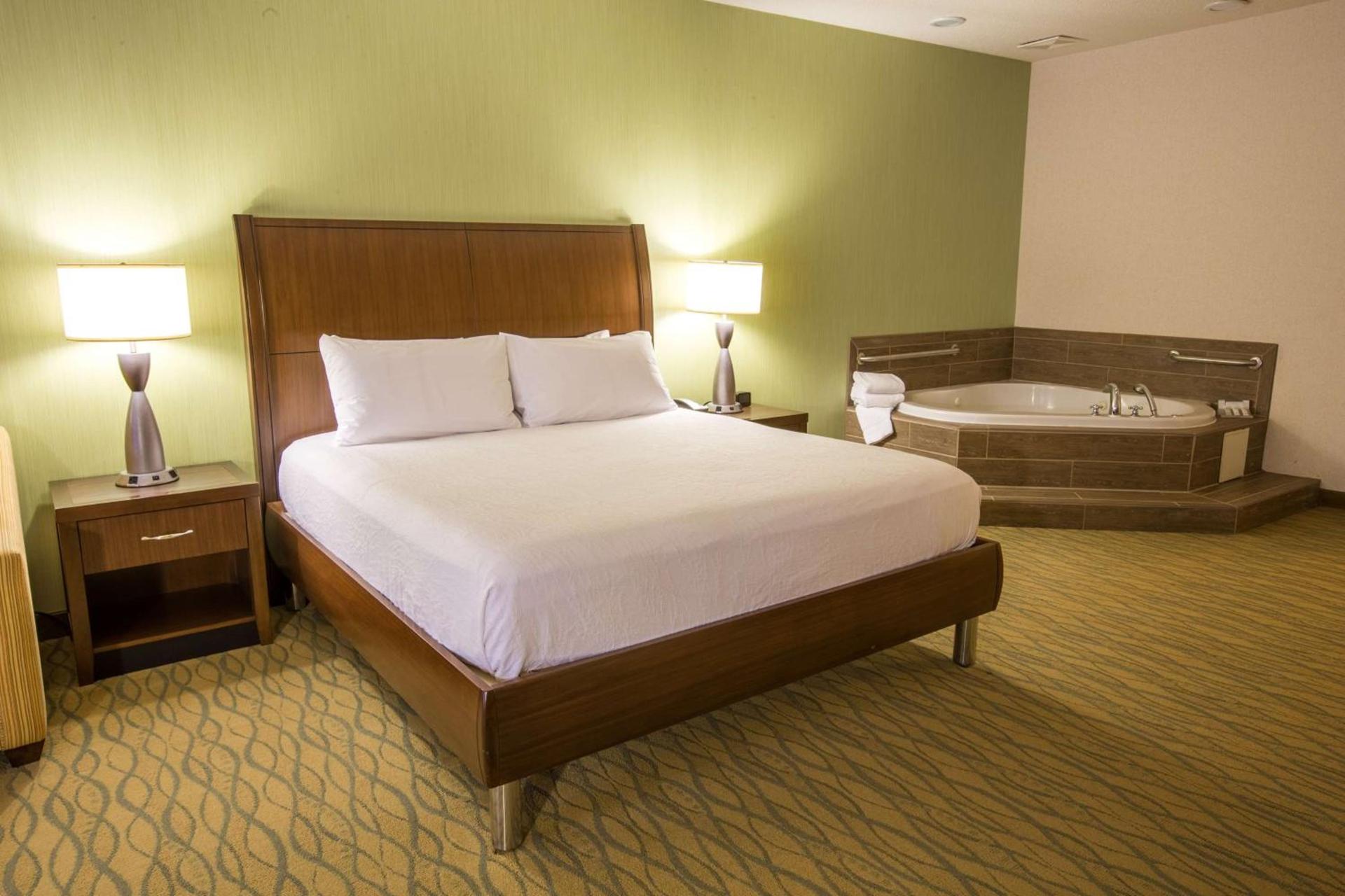 Hilton Garden Inn State College photo 38