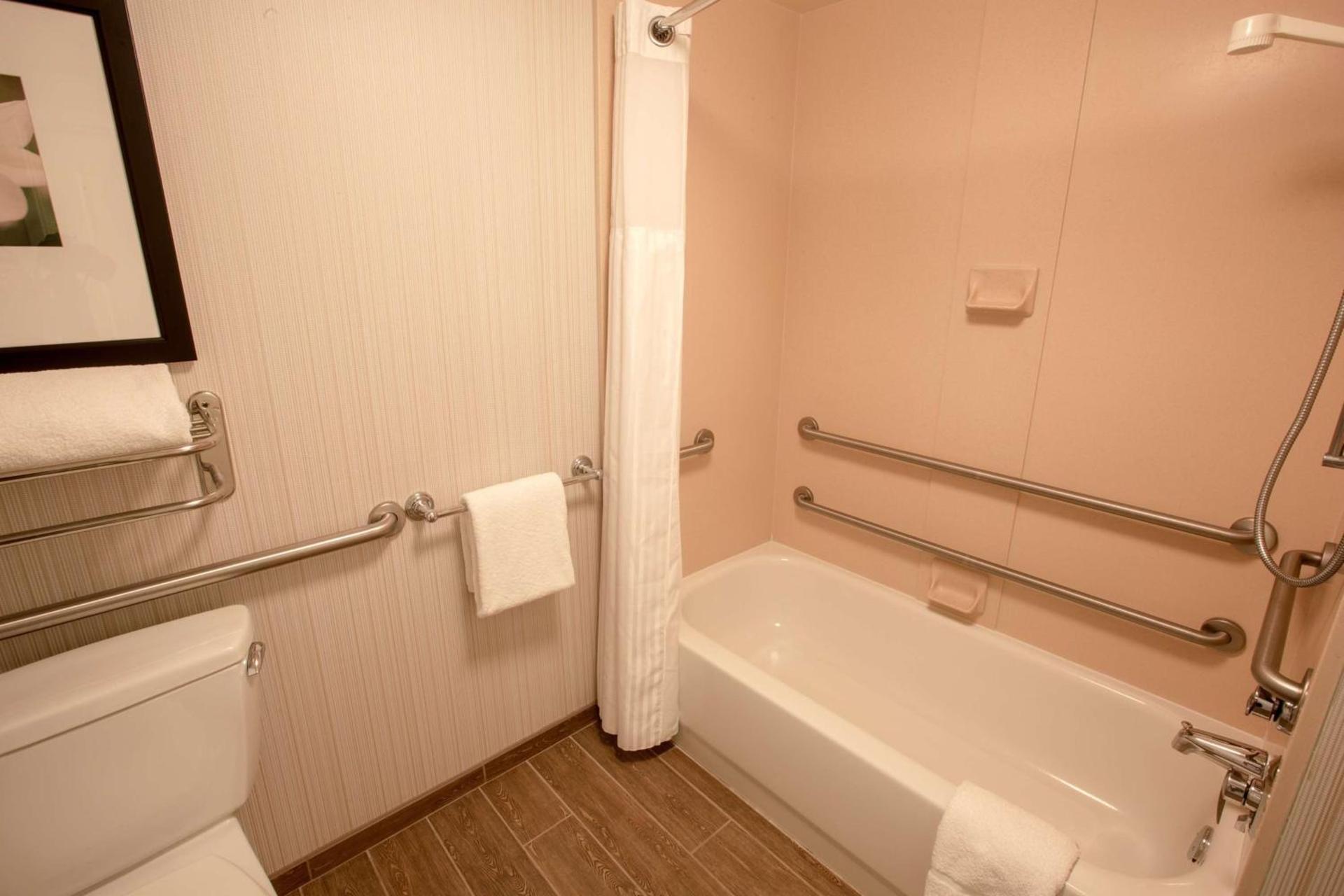 Hilton Garden Inn State College photo 39