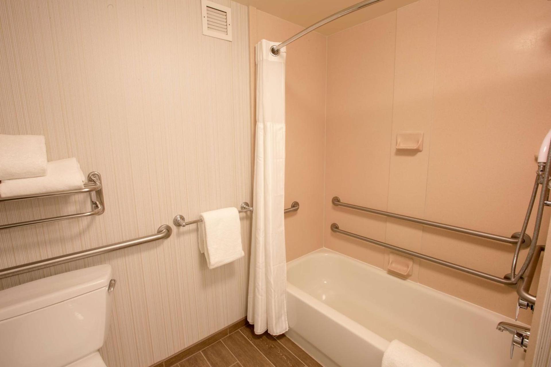 Hilton Garden Inn State College photo 42