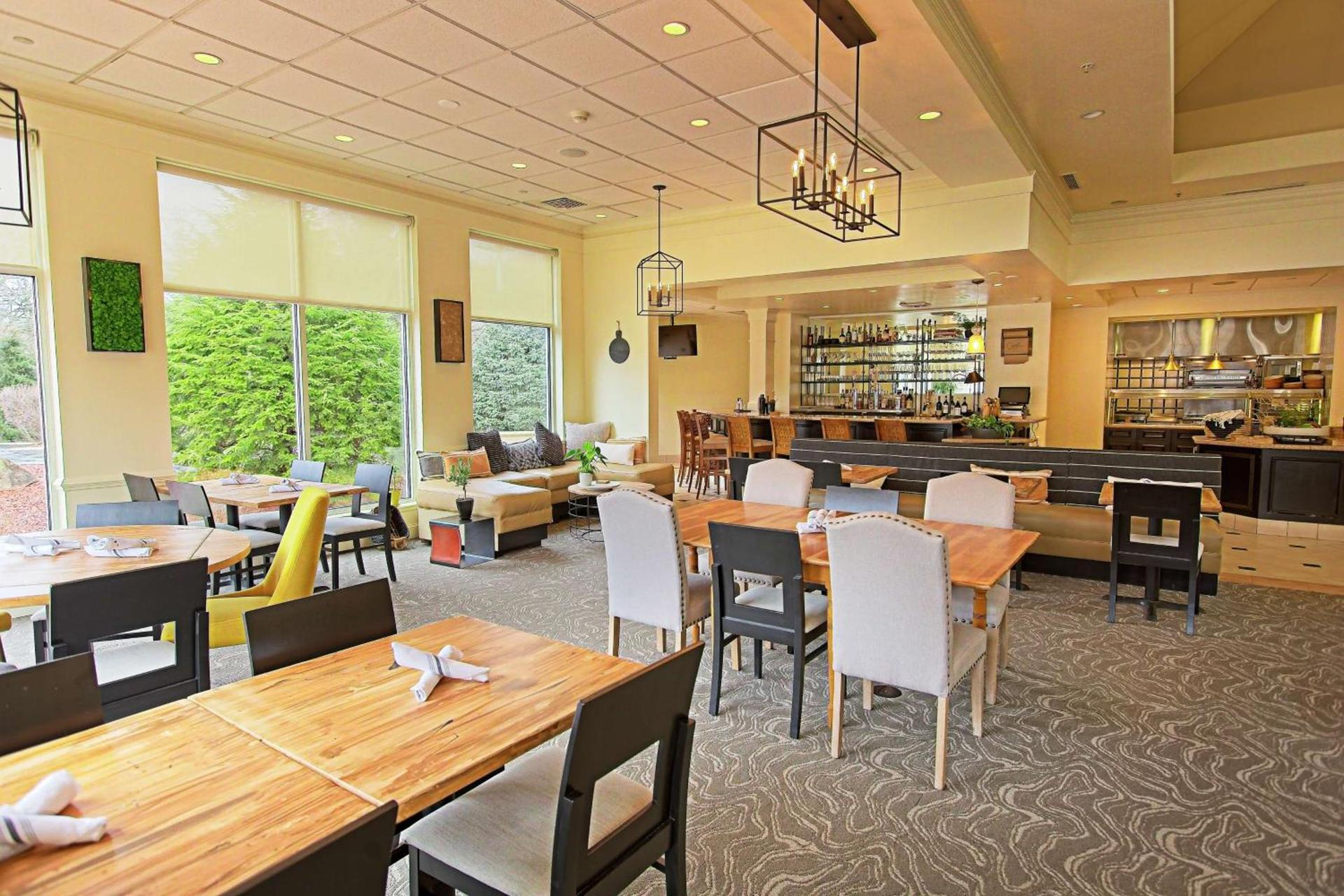 Hilton Garden Inn State College photo 61