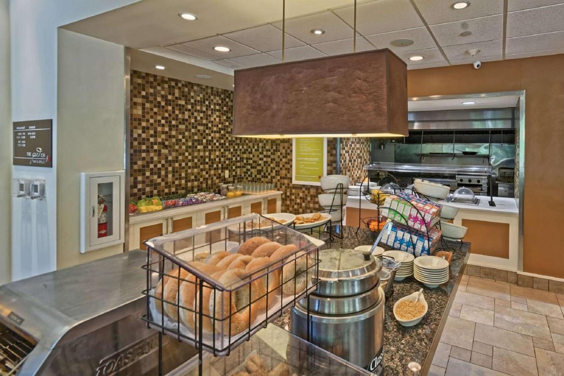 Hilton Garden Inn by Hilton Mount Laurel photo 8