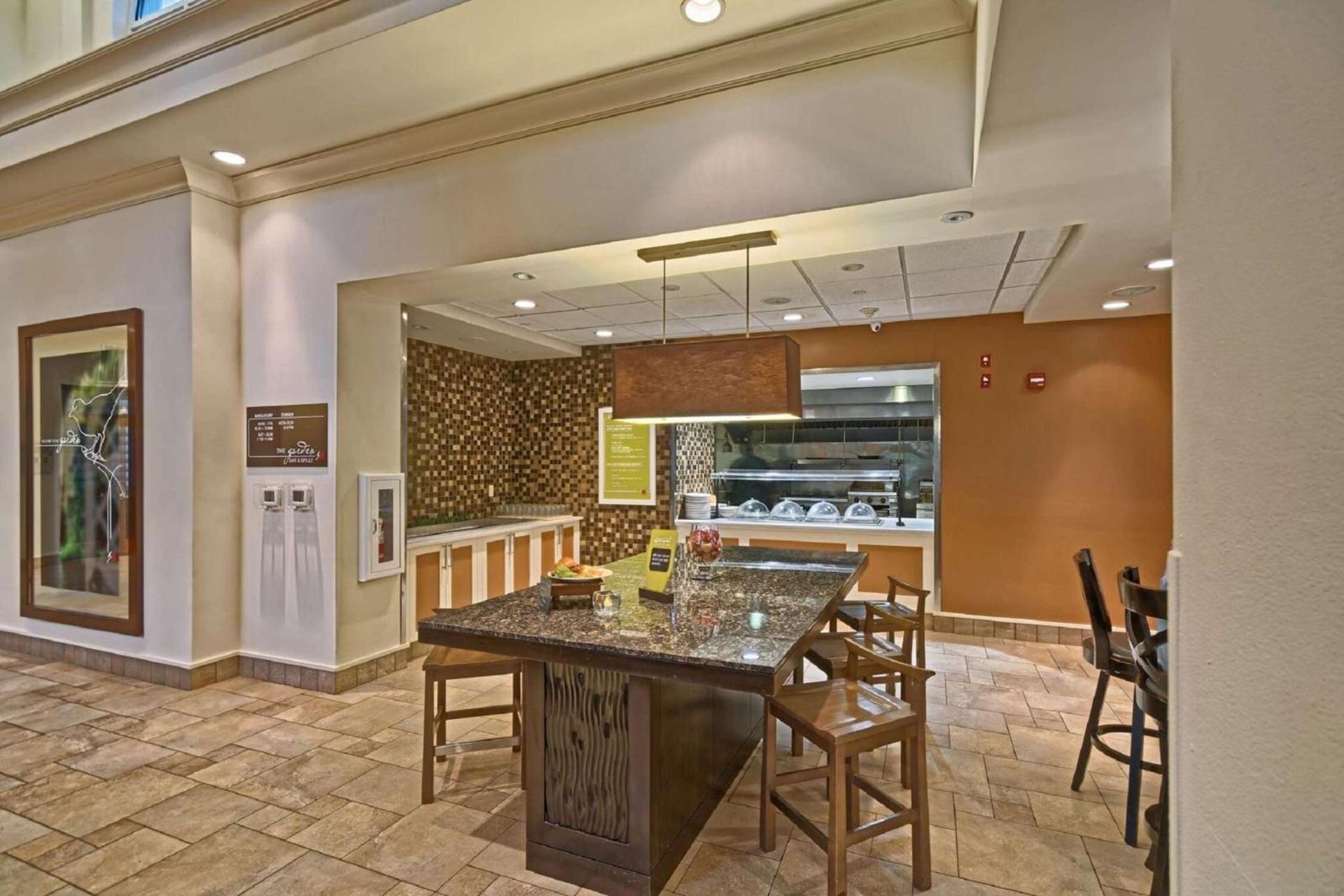 Hilton Garden Inn by Hilton Mount Laurel photo 9