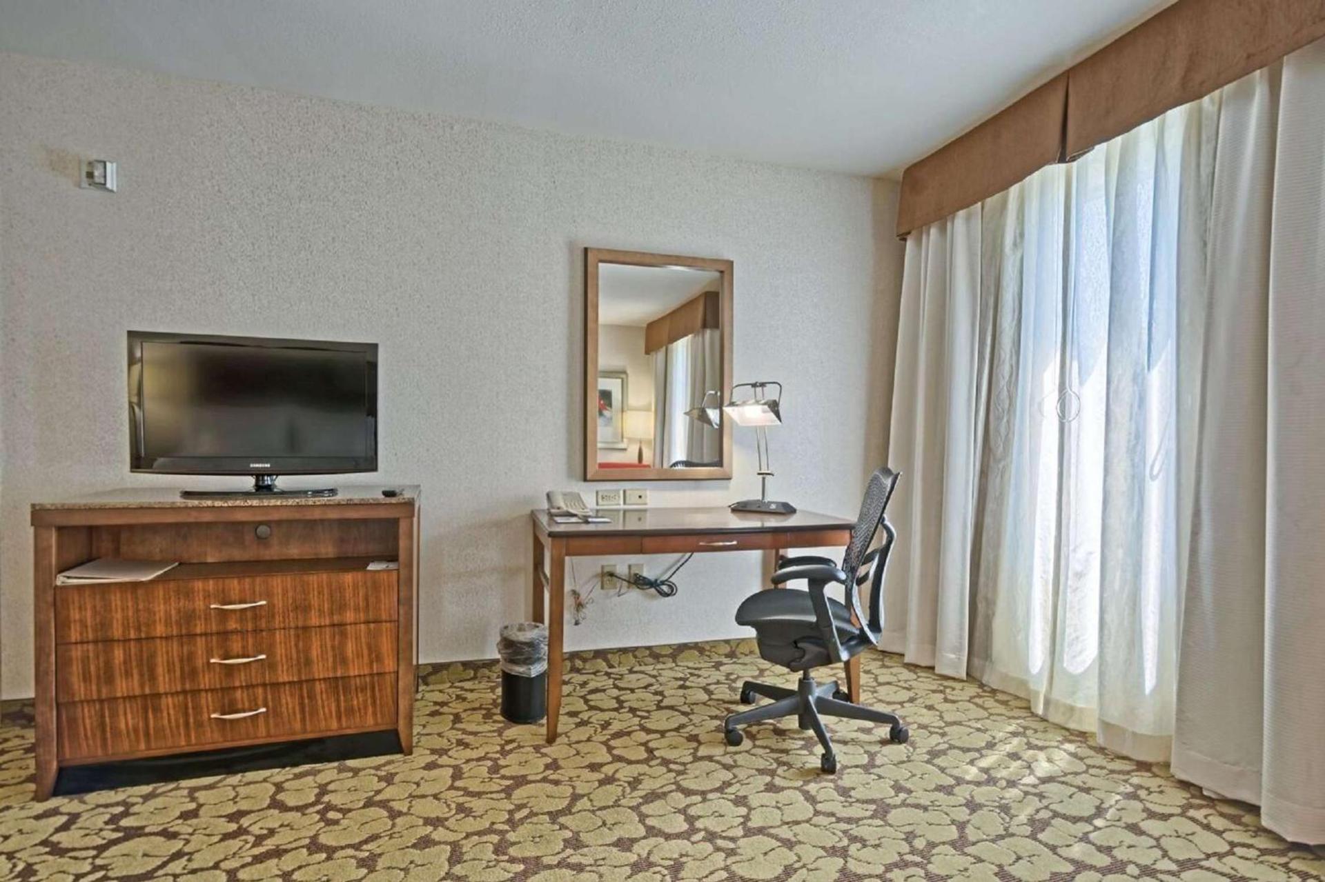 Hilton Garden Inn by Hilton Mount Laurel photo 19