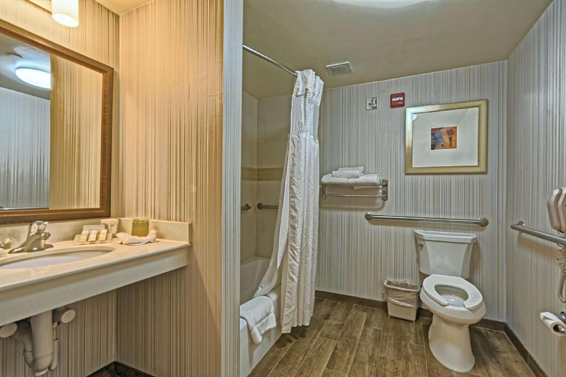Hilton Garden Inn by Hilton Mount Laurel photo 21