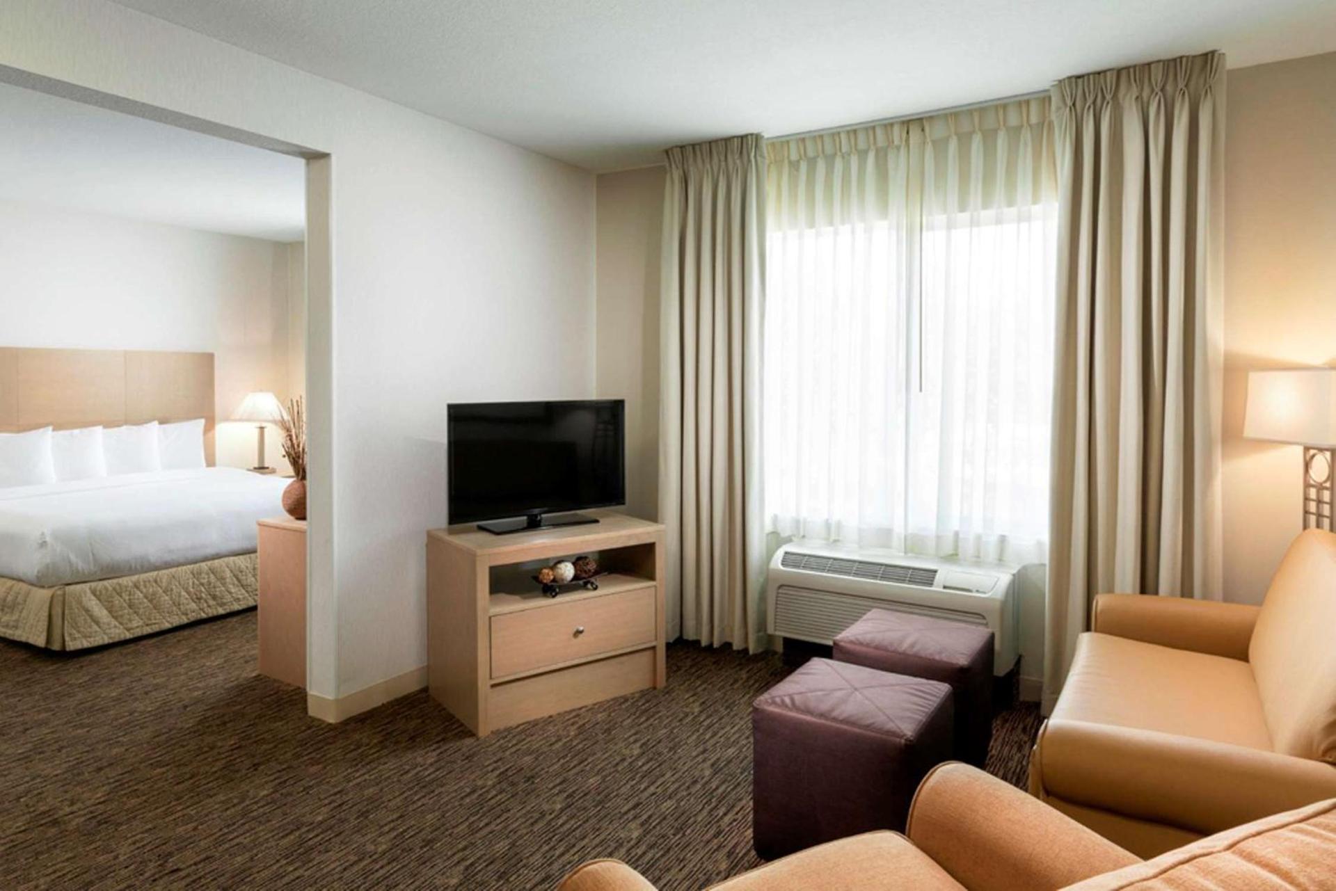 DoubleTree by Hilton Vancouver photo 10