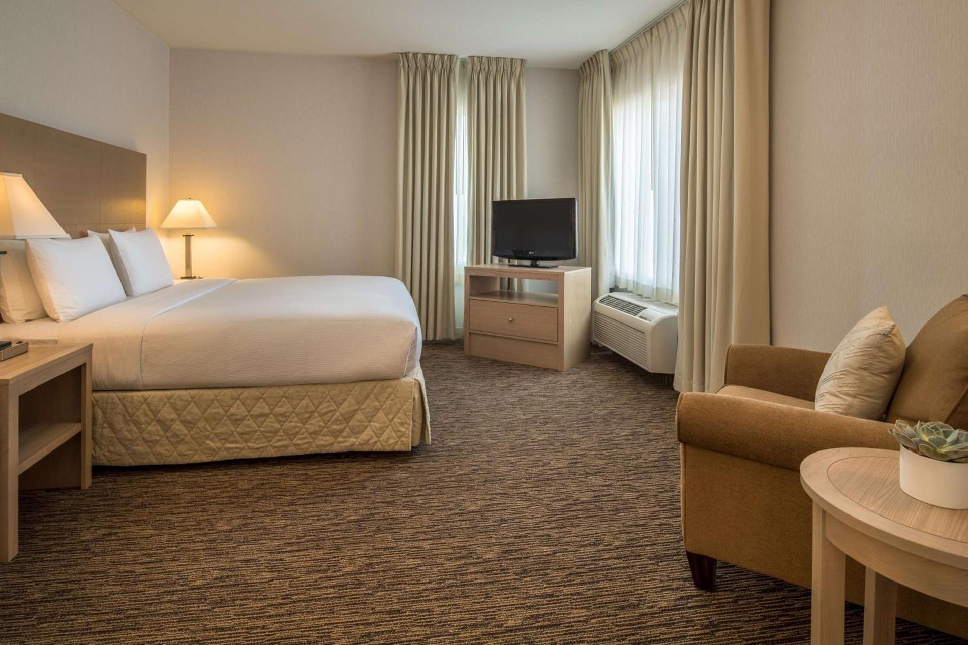 DoubleTree by Hilton Vancouver photo 14