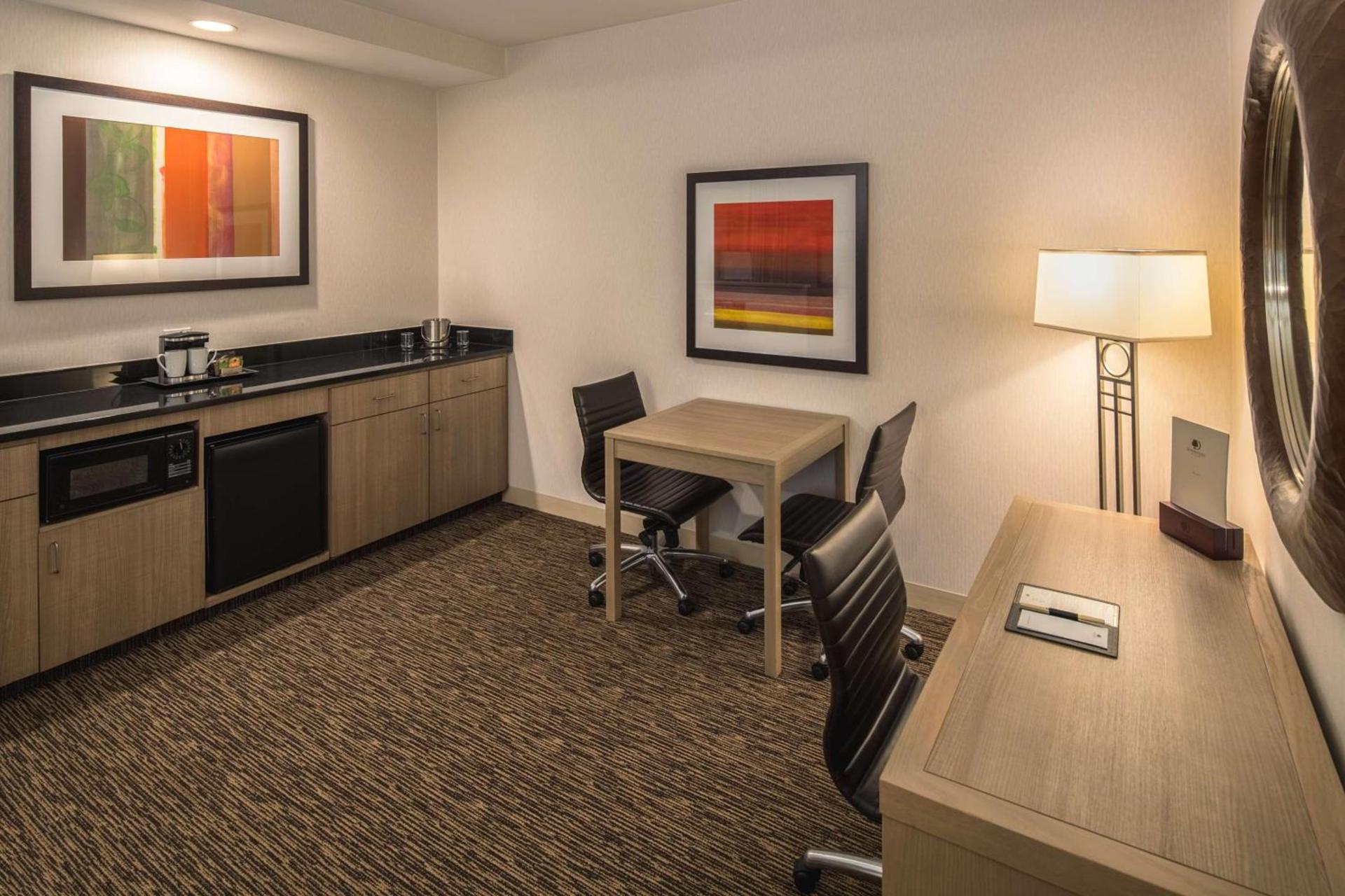 DoubleTree by Hilton Vancouver photo 24