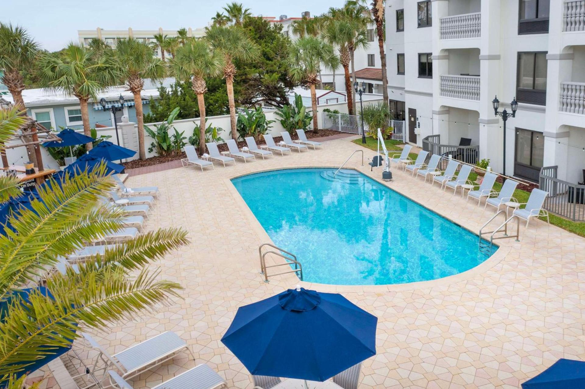 Hampton Inn & Suites St. Augustine-Vilano Beach photo 13