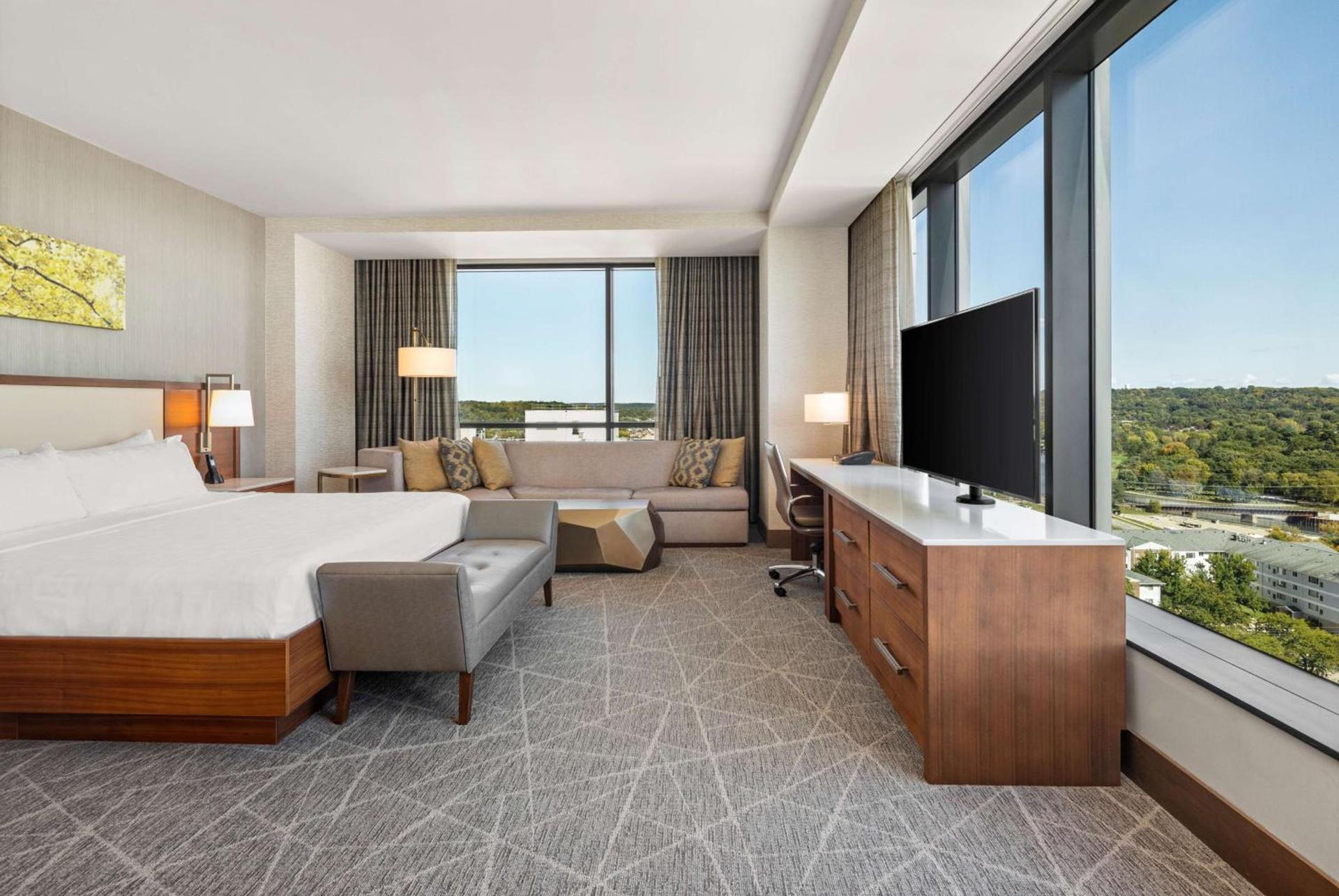 Hilton Rochester Mayo Clinic Area photo 20
