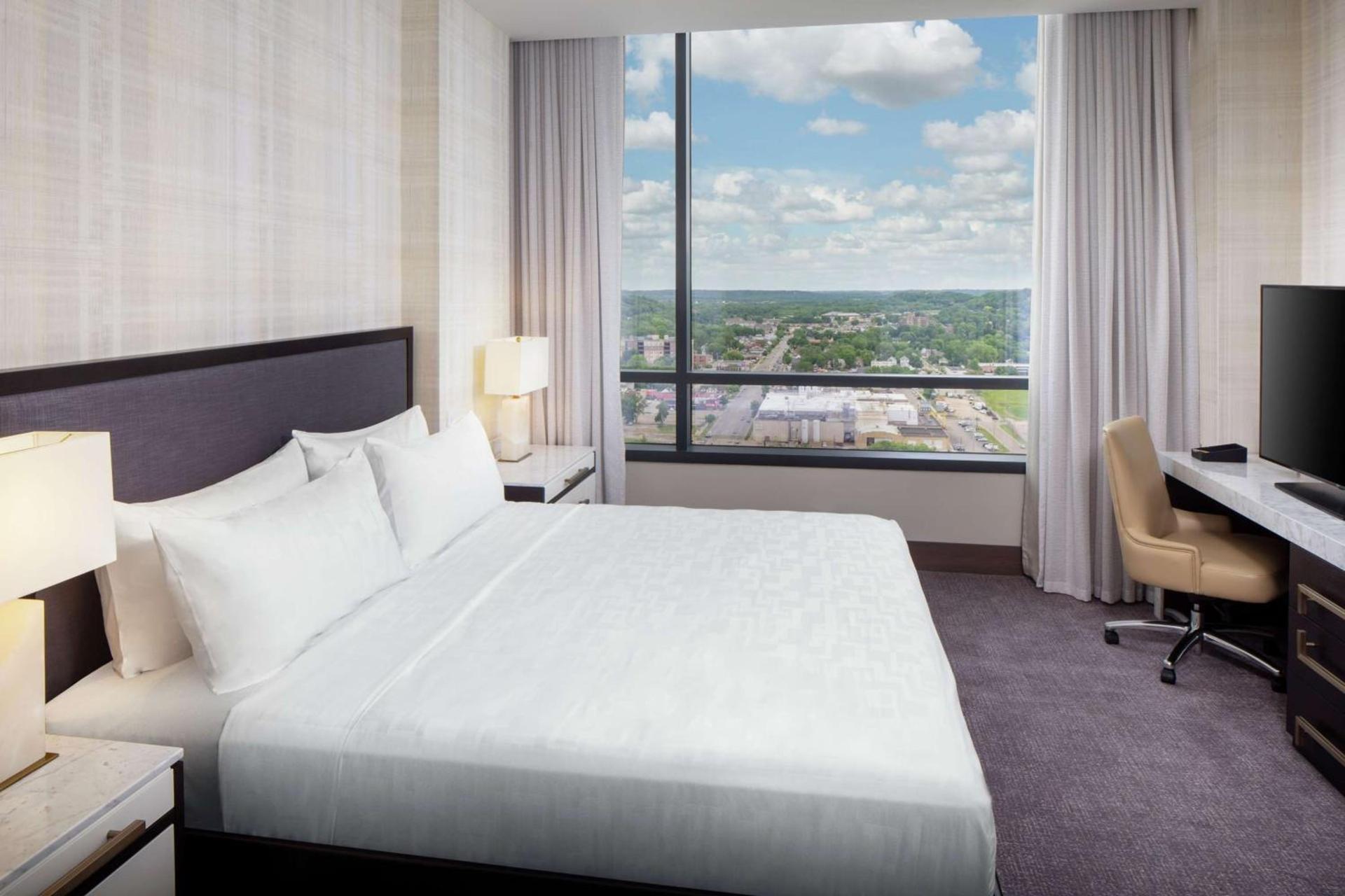Hilton Rochester Mayo Clinic Area photo 37