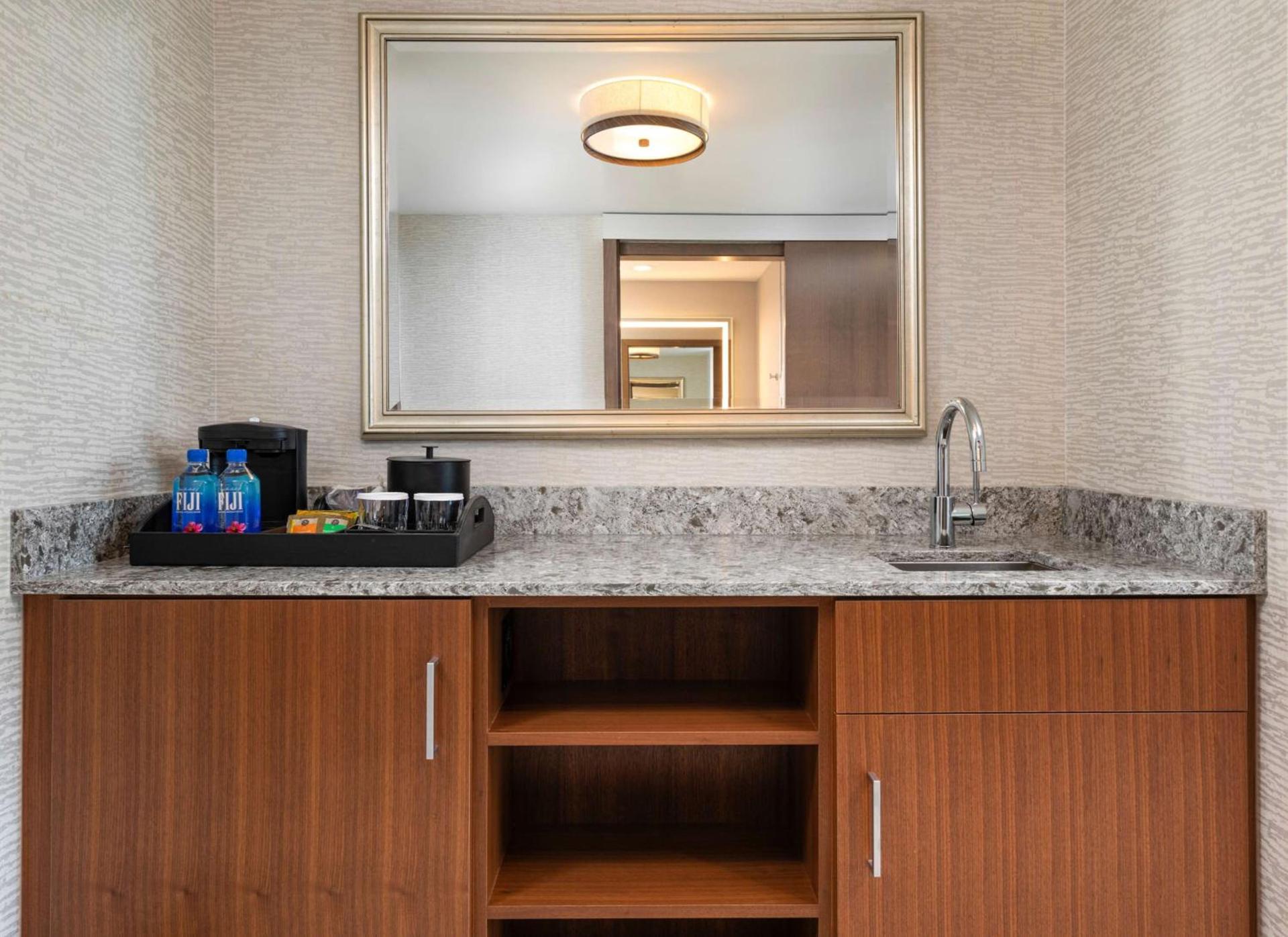 Hilton Rochester Mayo Clinic Area photo 49