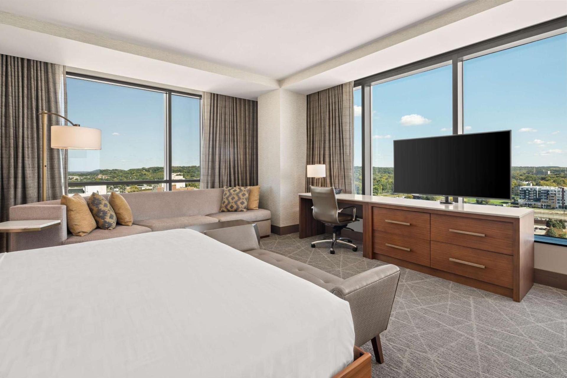 Hilton Rochester Mayo Clinic Area photo 61