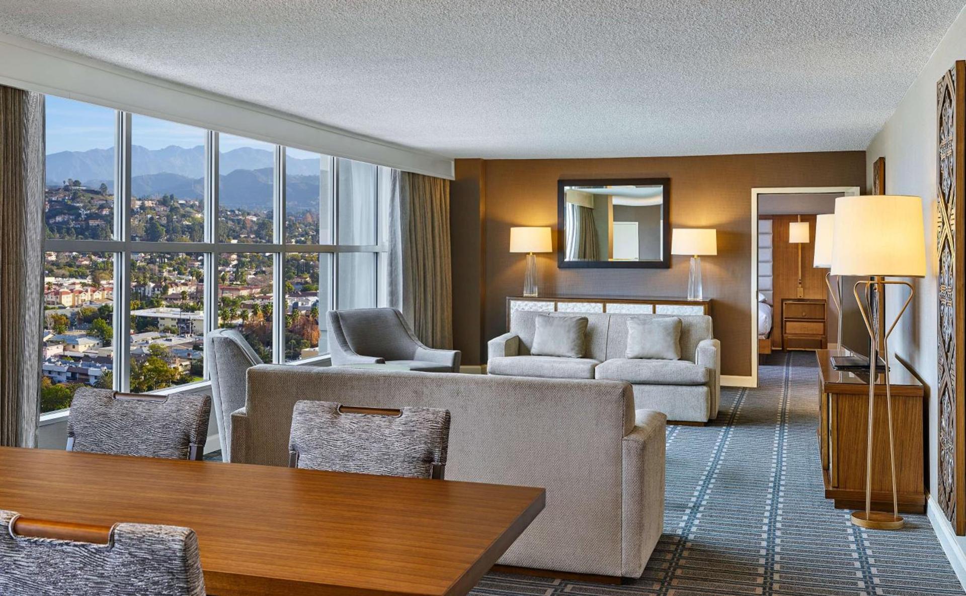 Hilton Los Angeles North-Glendale & Executive Meeting Center photo 20