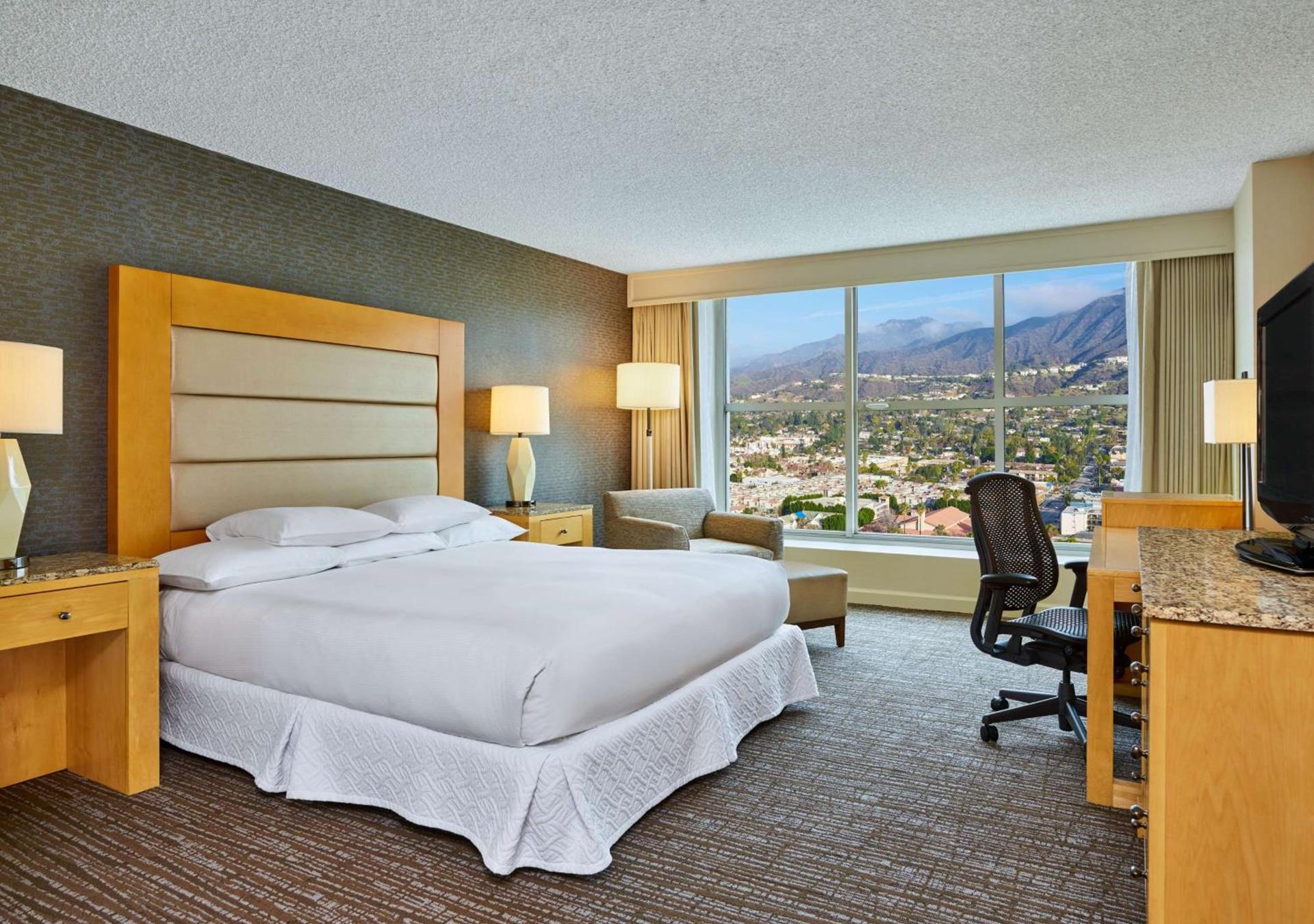 Hilton Los Angeles North-Glendale & Executive Meeting Center photo 31