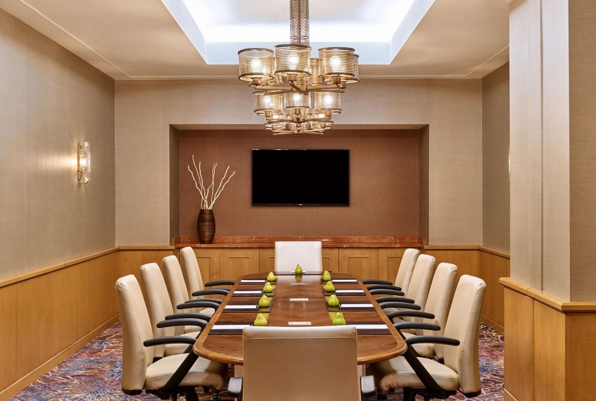 Hilton Los Angeles North-Glendale & Executive Meeting Center photo 37