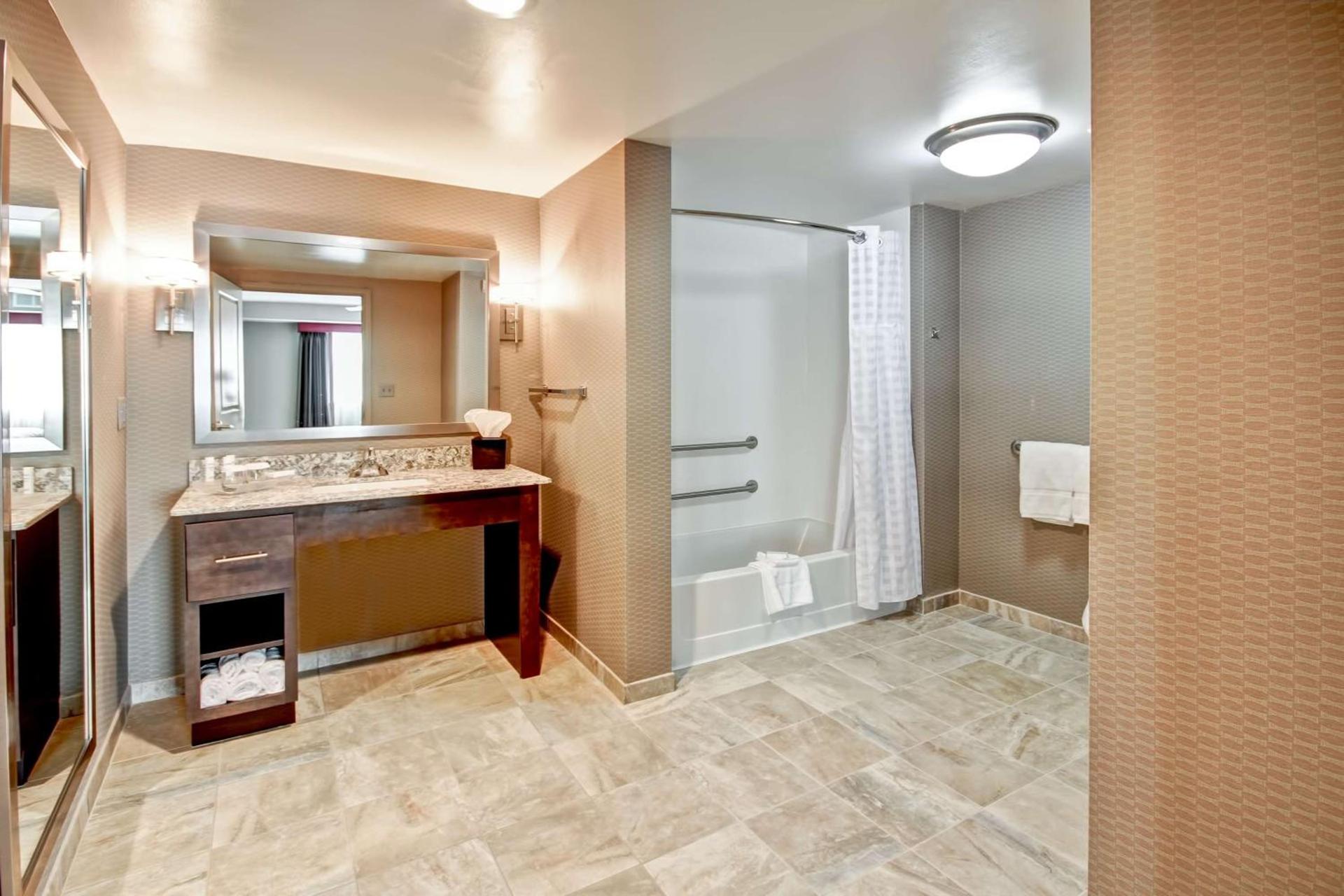 Homewood Suites by Hilton Bridgewater/Branchburg photo 22