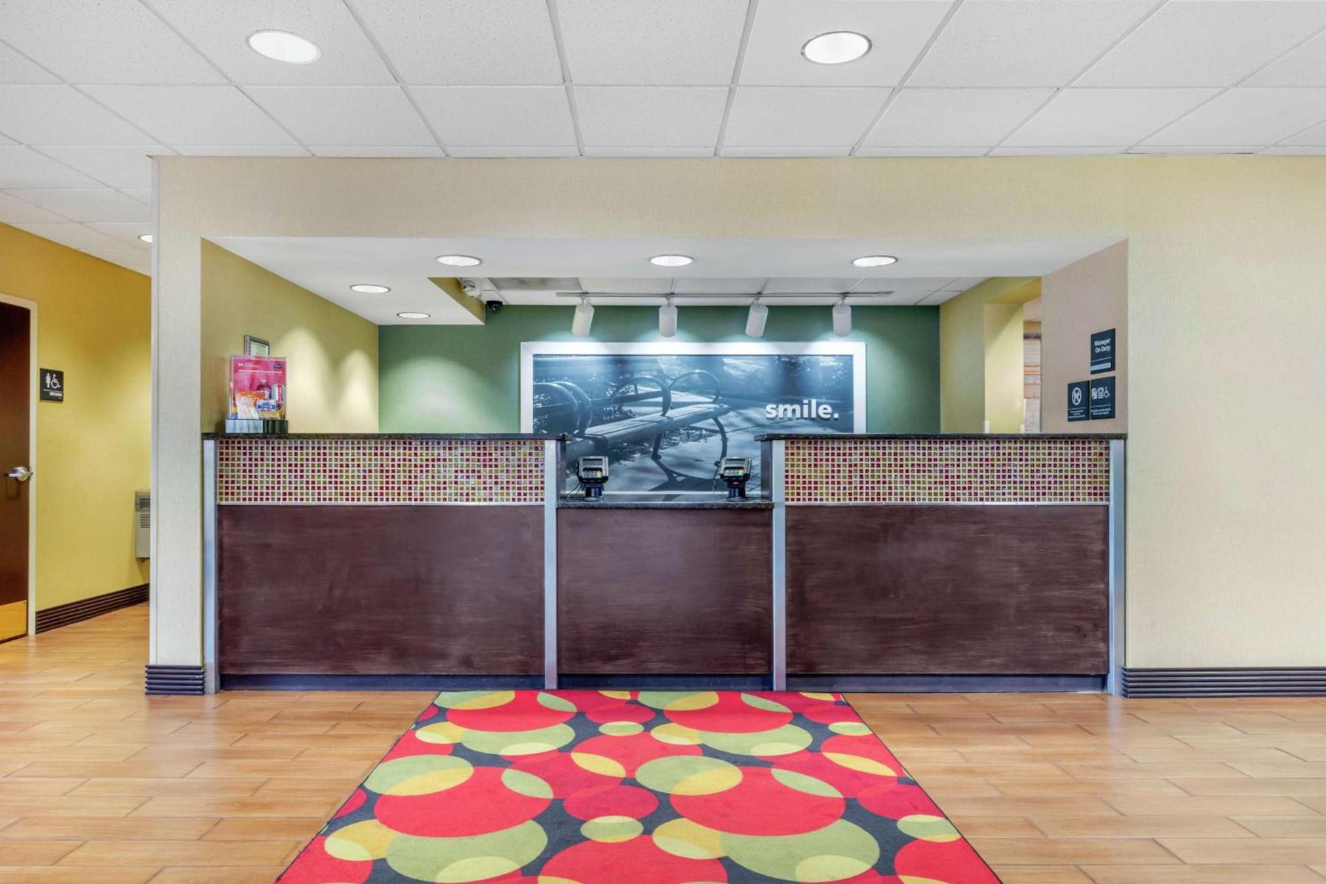 Hampton Inn Brookhaven photo 2