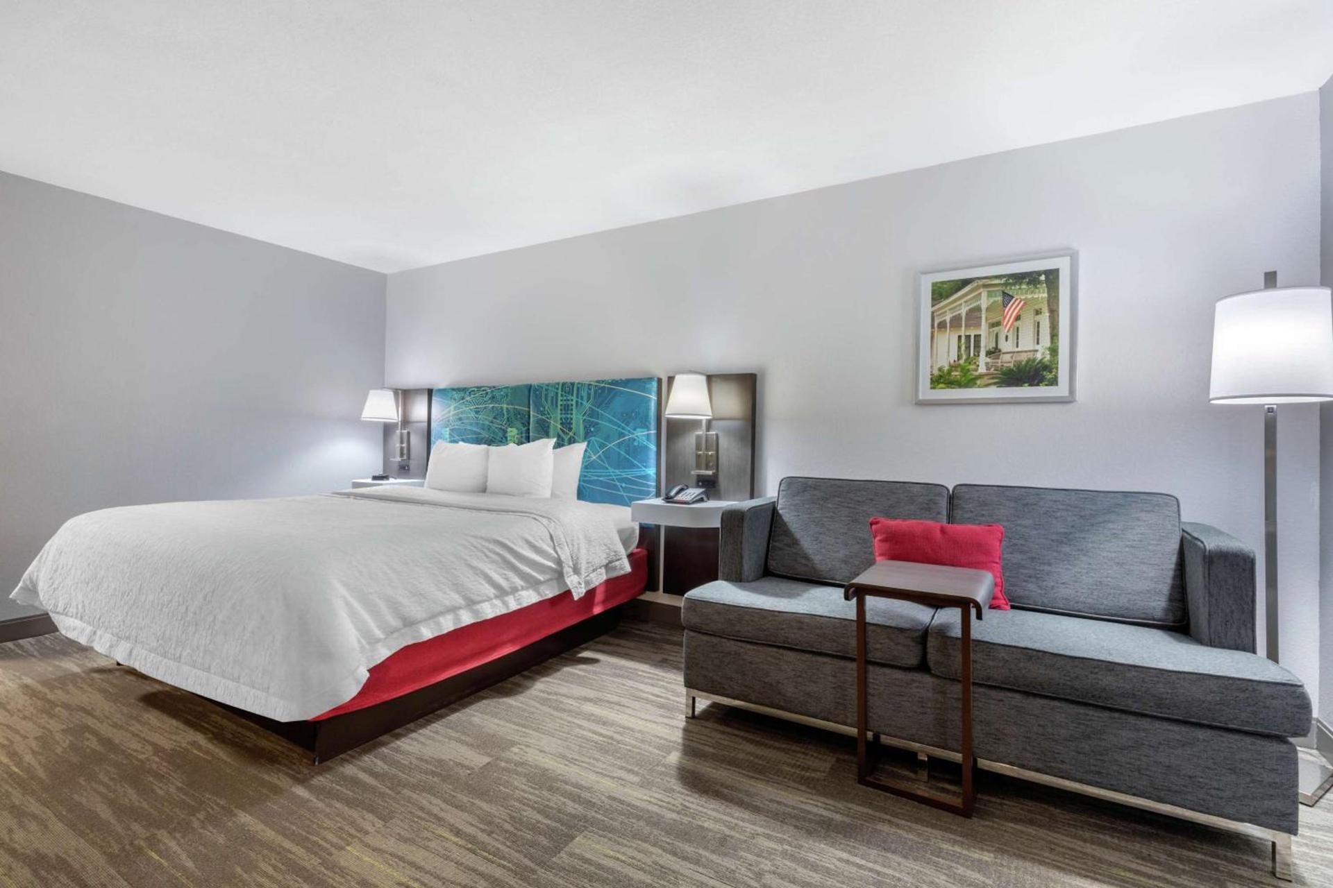 Hampton Inn Brookhaven photo 14