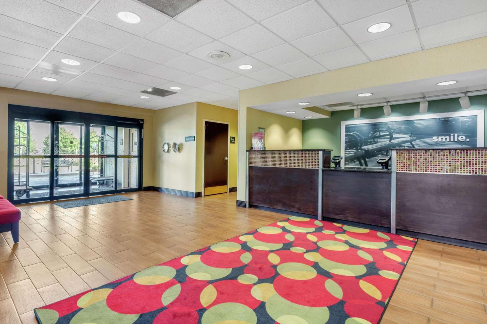 Hampton Inn Brookhaven photo 15