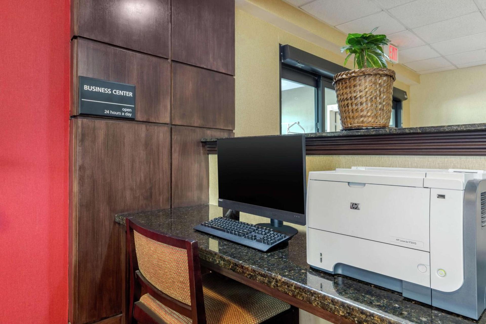 Hampton Inn Brookhaven photo 23