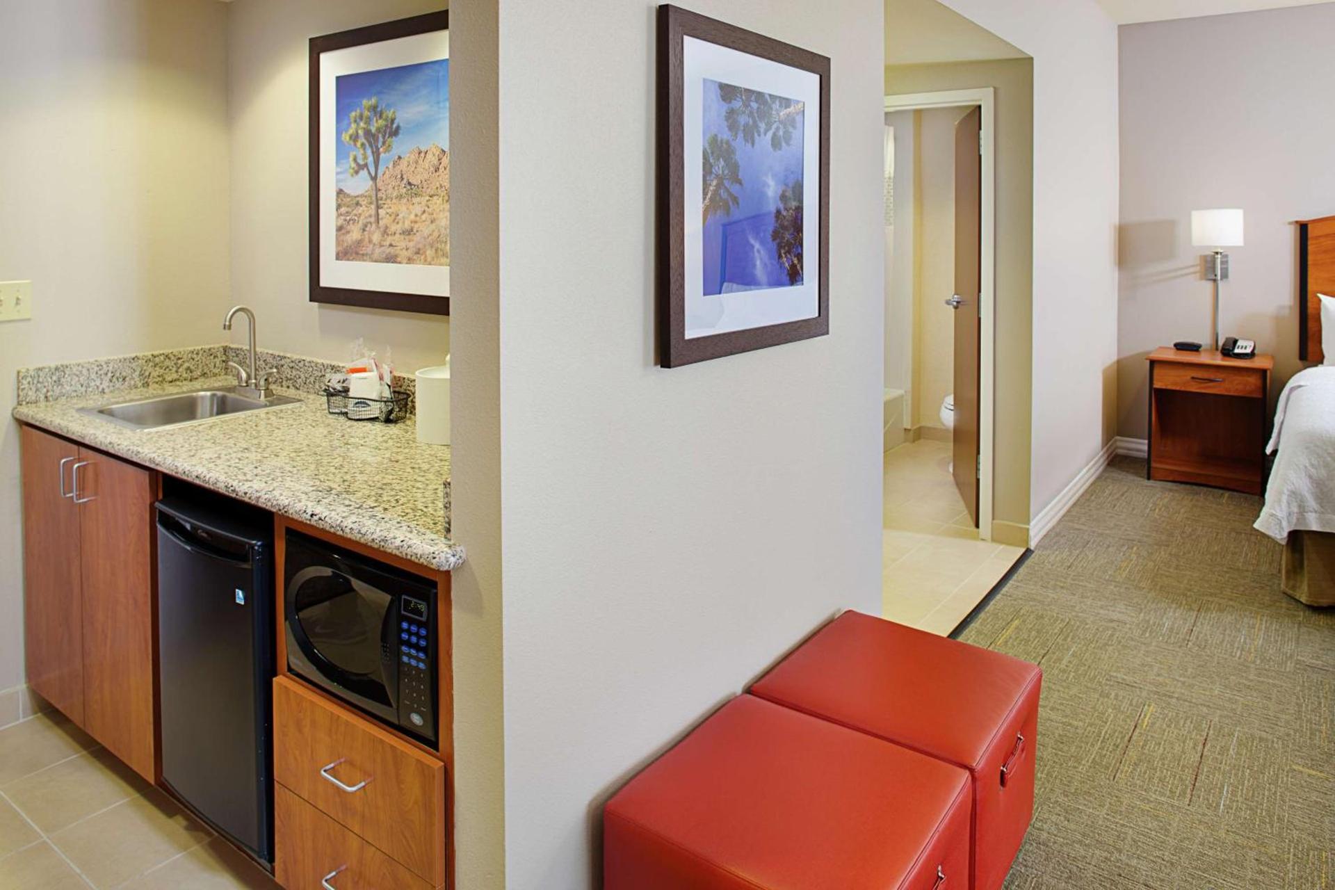 Hampton Inn & Suites Lancaster photo 9