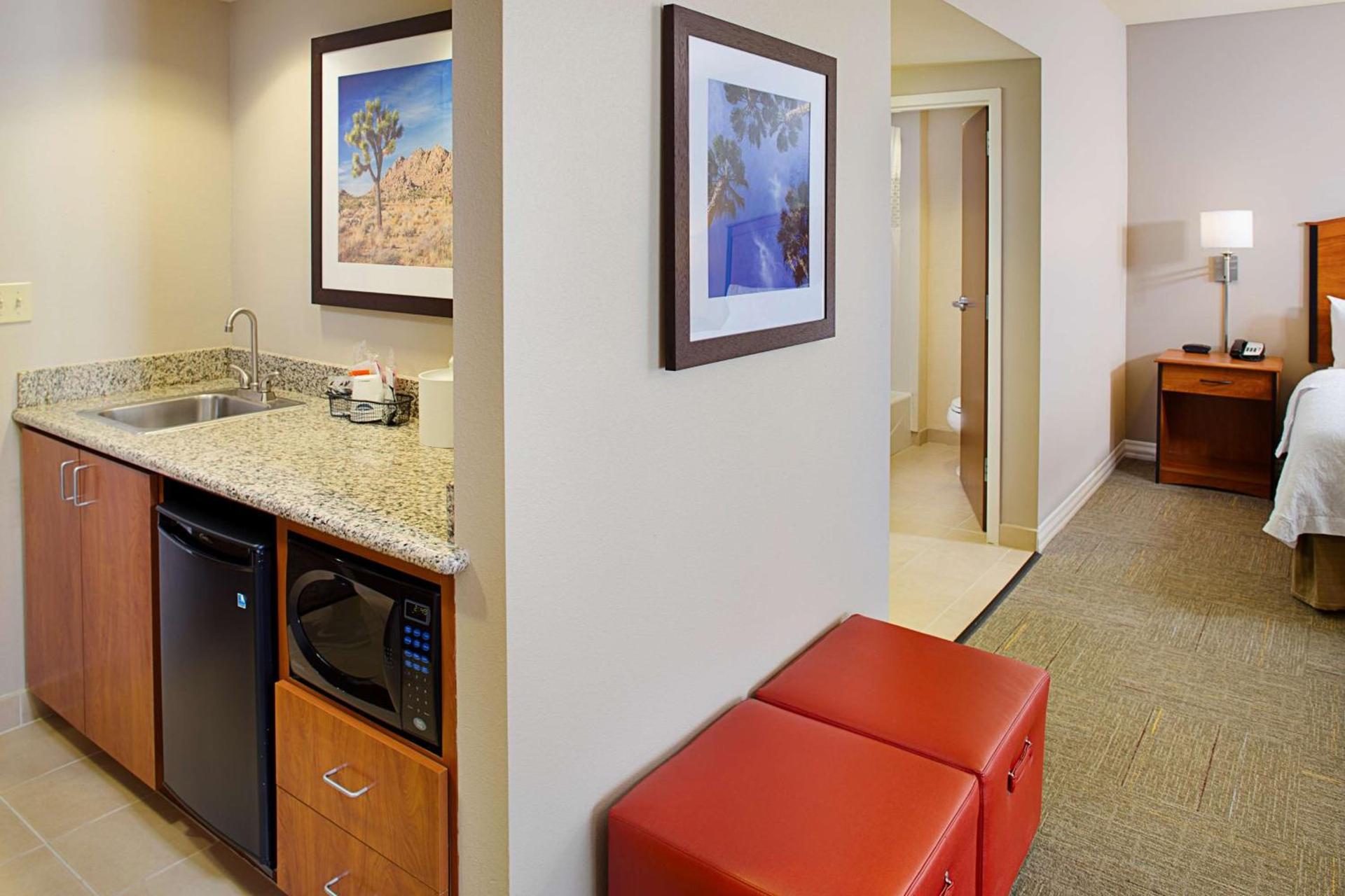 Hampton Inn & Suites Lancaster photo 17