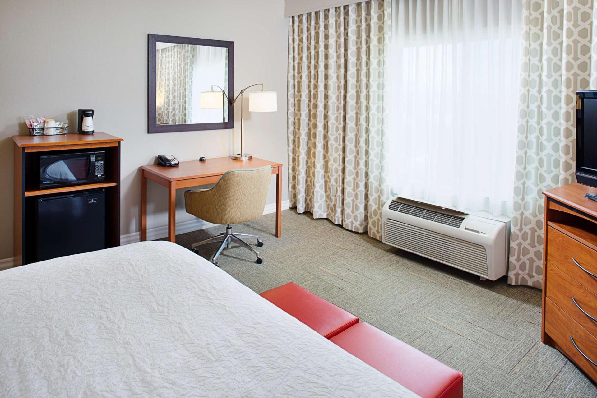 Hampton Inn & Suites Lancaster photo 19