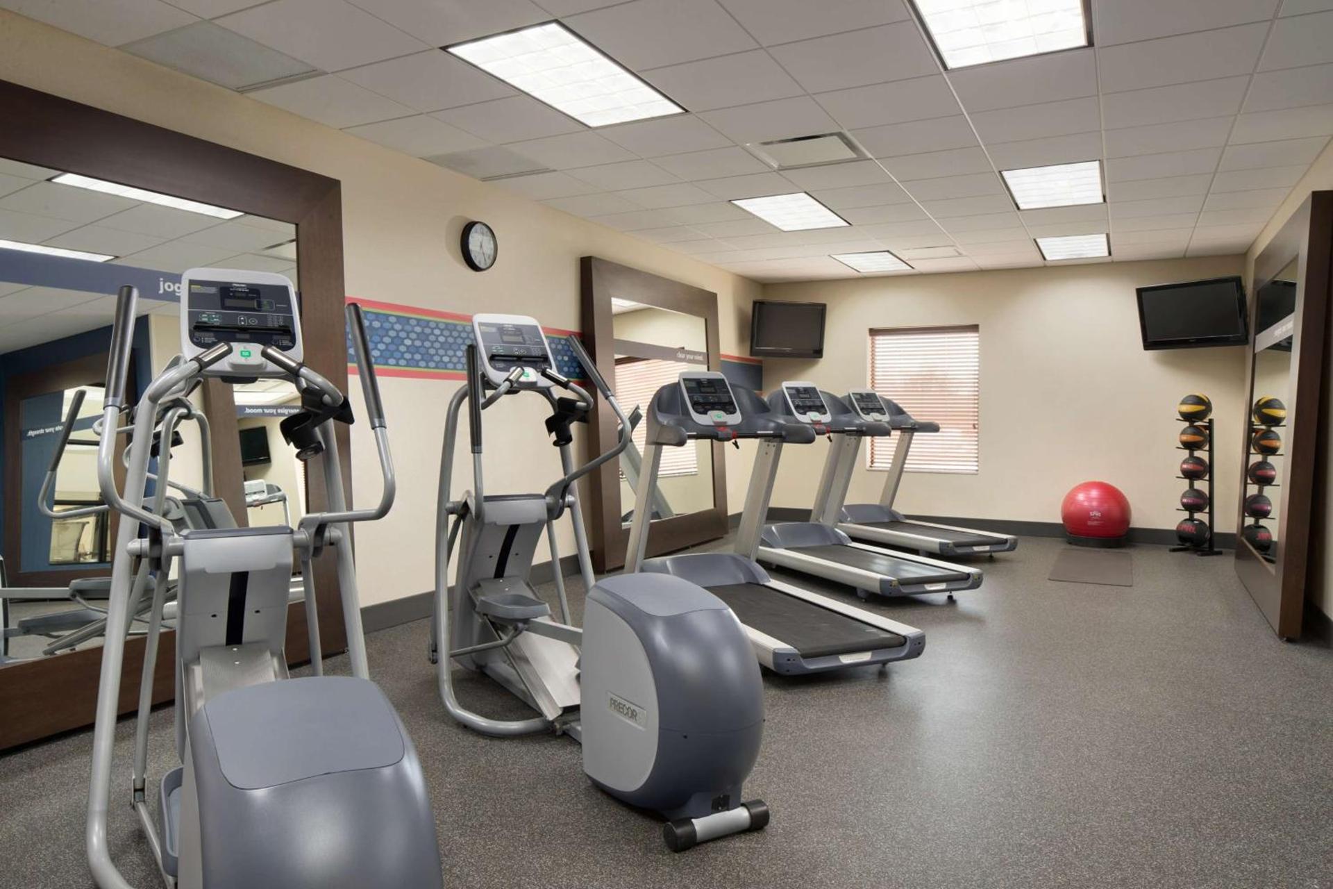 Hampton Inn & Suites Aberdeen/APG South photo 13