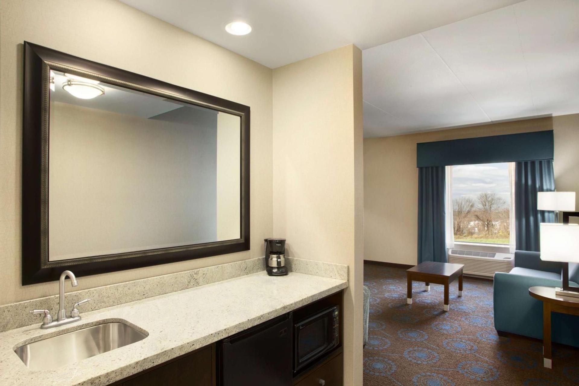 Hampton Inn & Suites Aberdeen/APG South photo 16