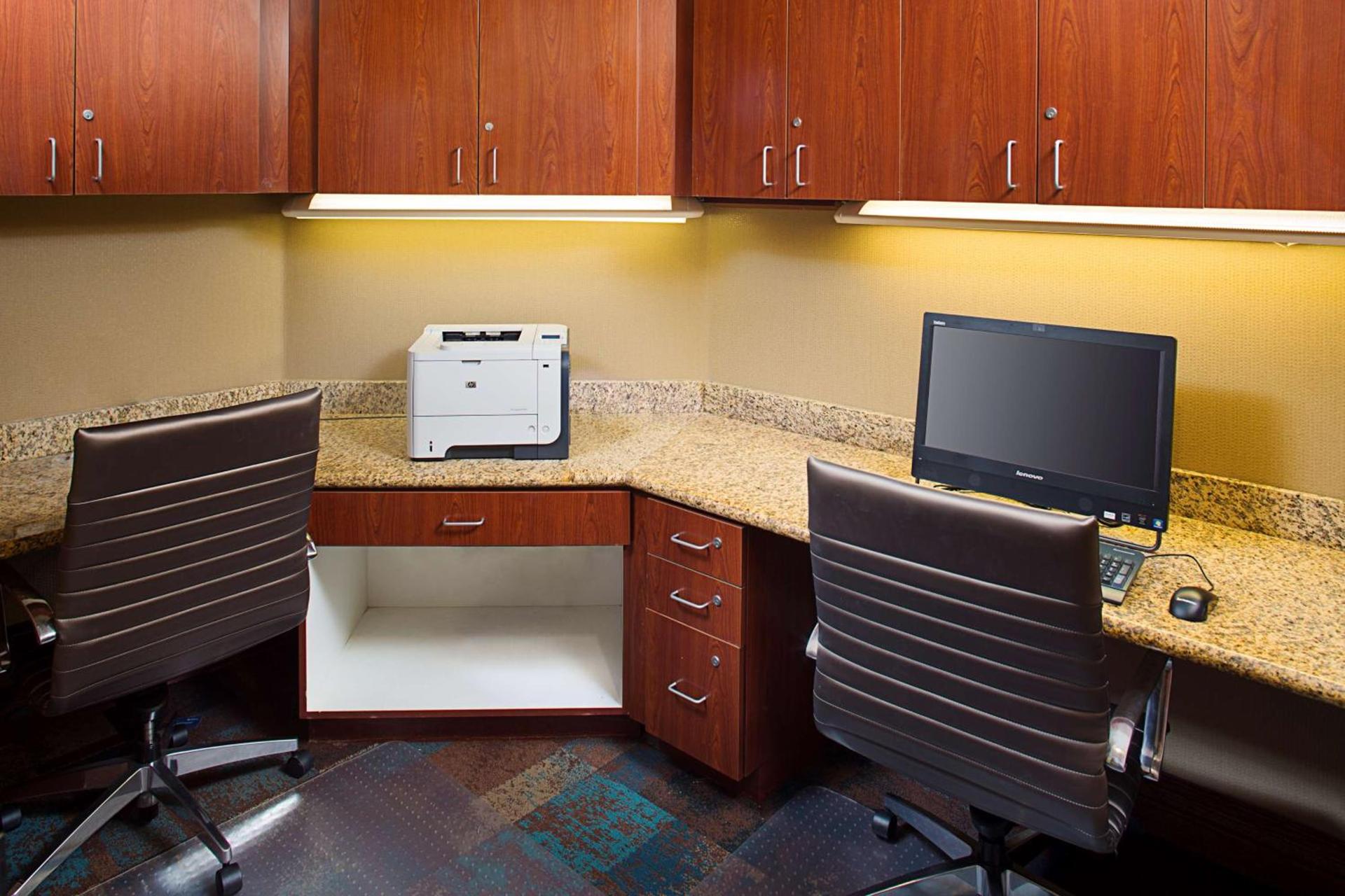 Hampton Inn & Suites Lancaster photo 32