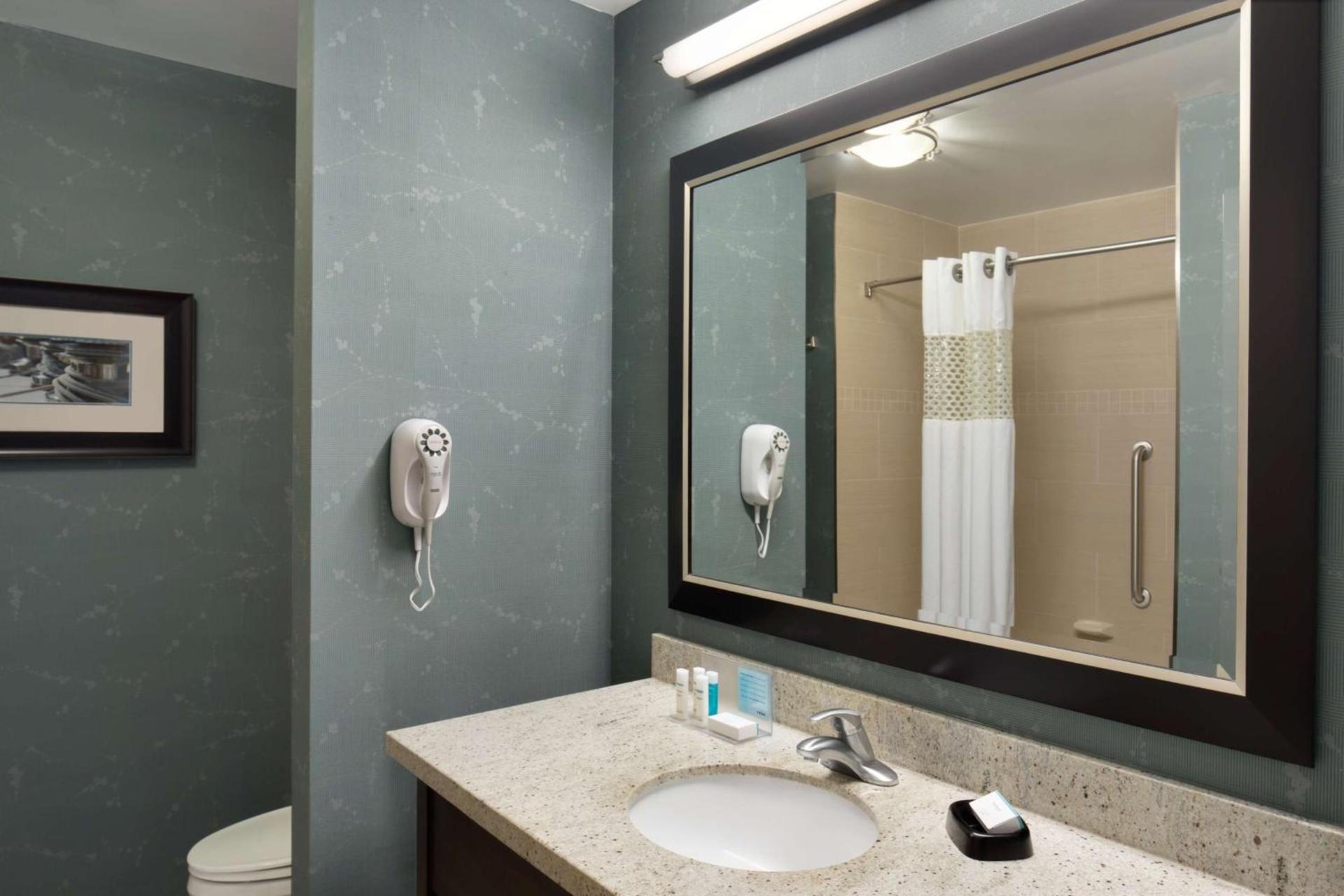Hampton Inn & Suites Aberdeen/APG South photo 28