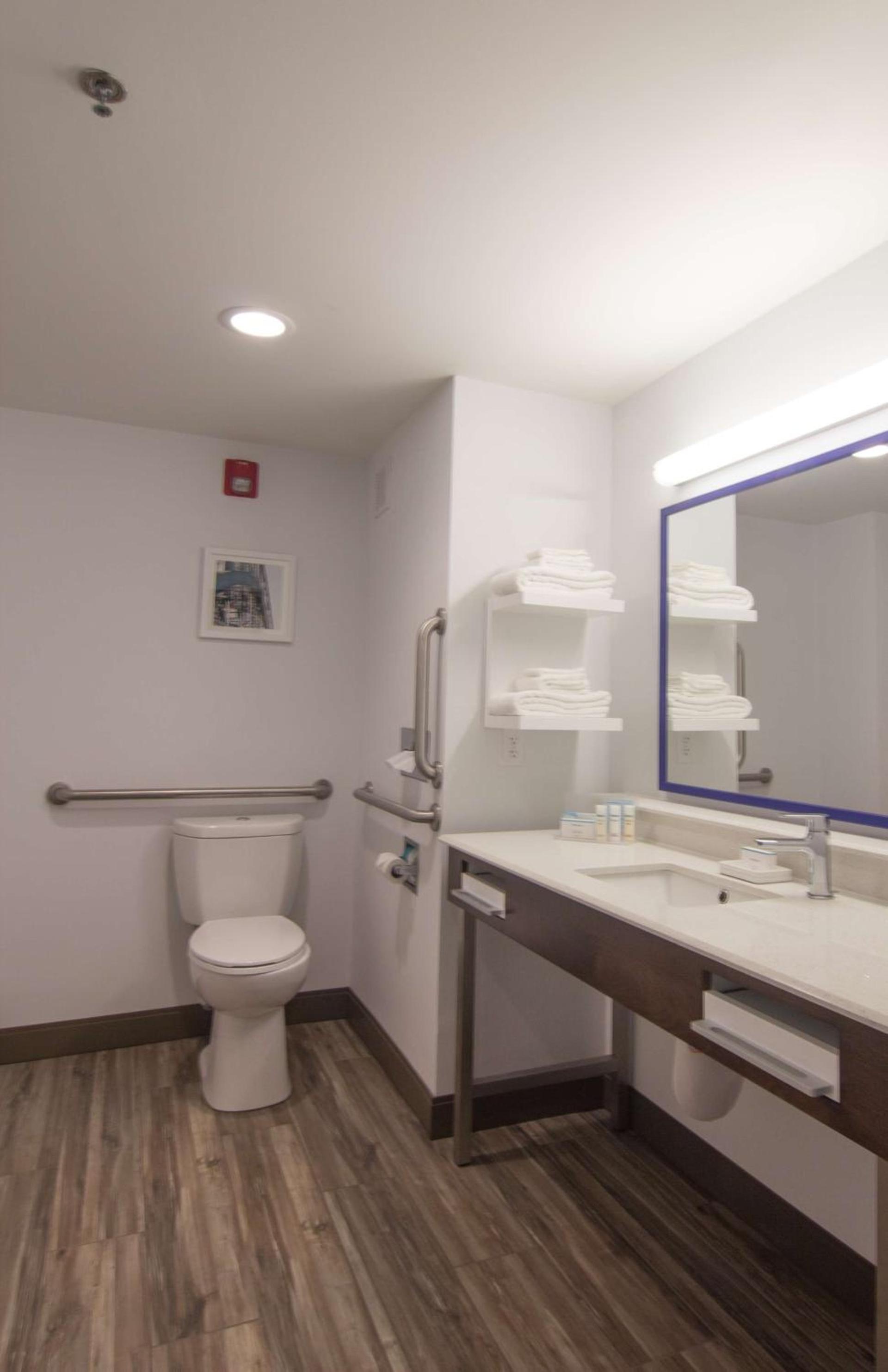 Hampton Inn Medina photo 10